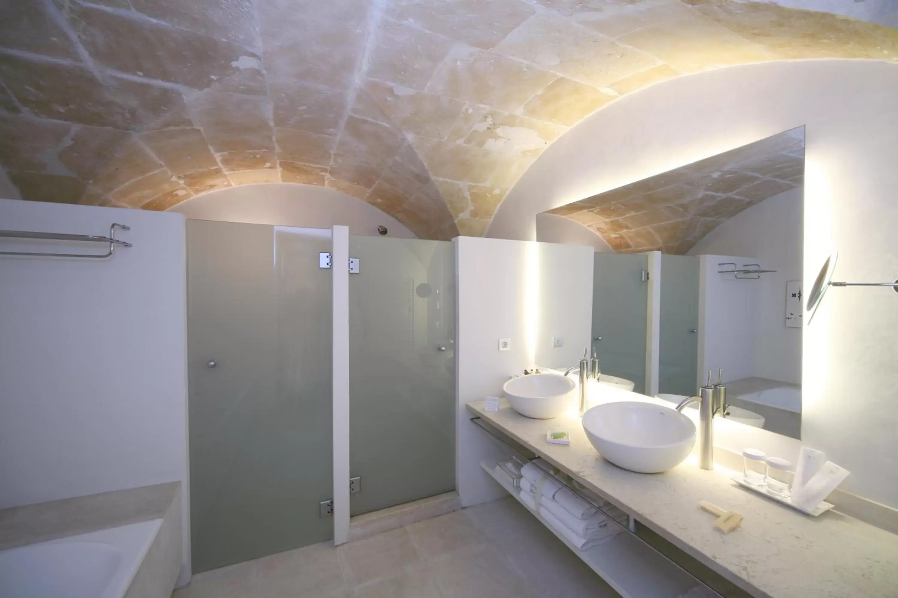Bathroom in Convent de la Missio - Adults Only