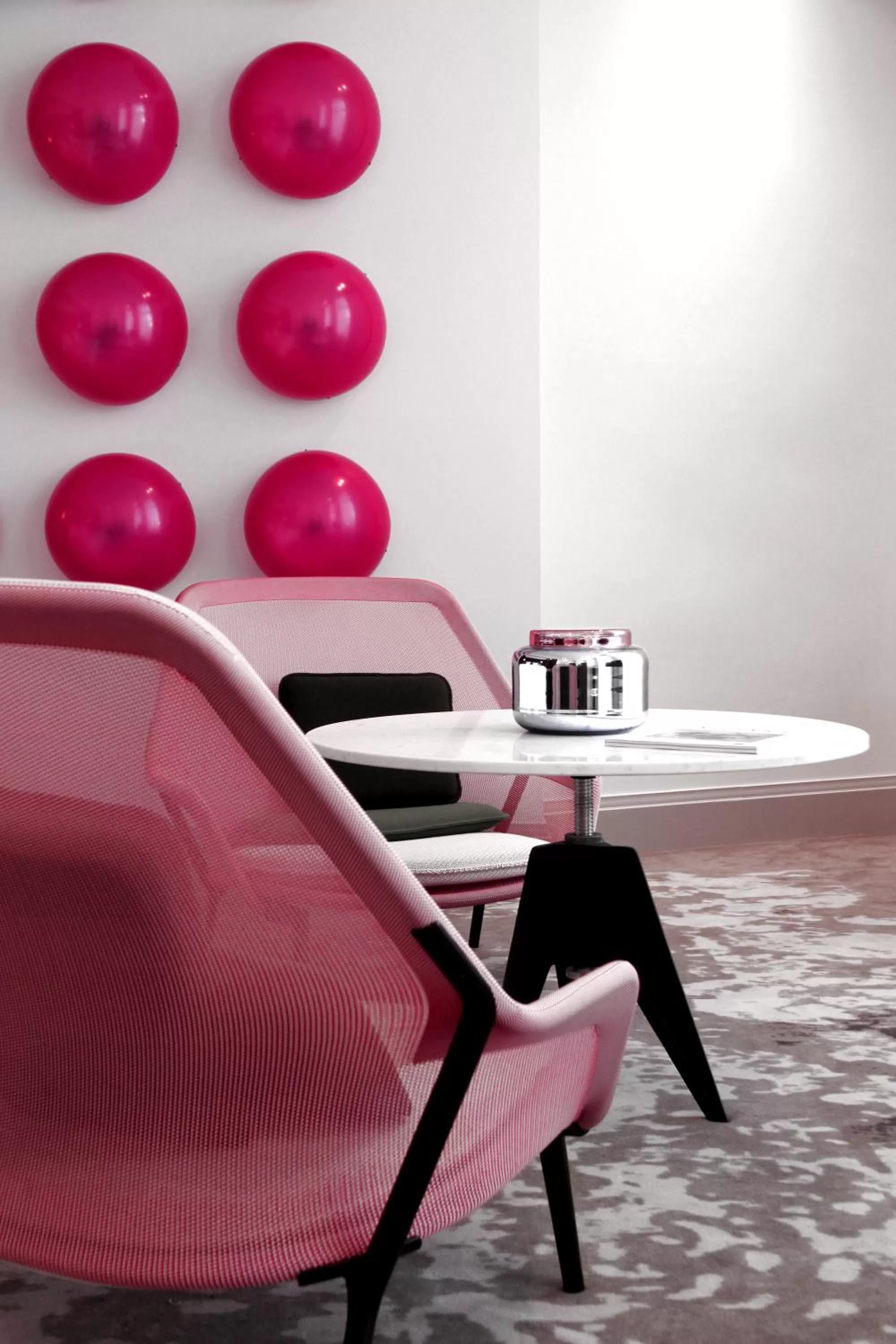 Seating area in Yndo Hôtel