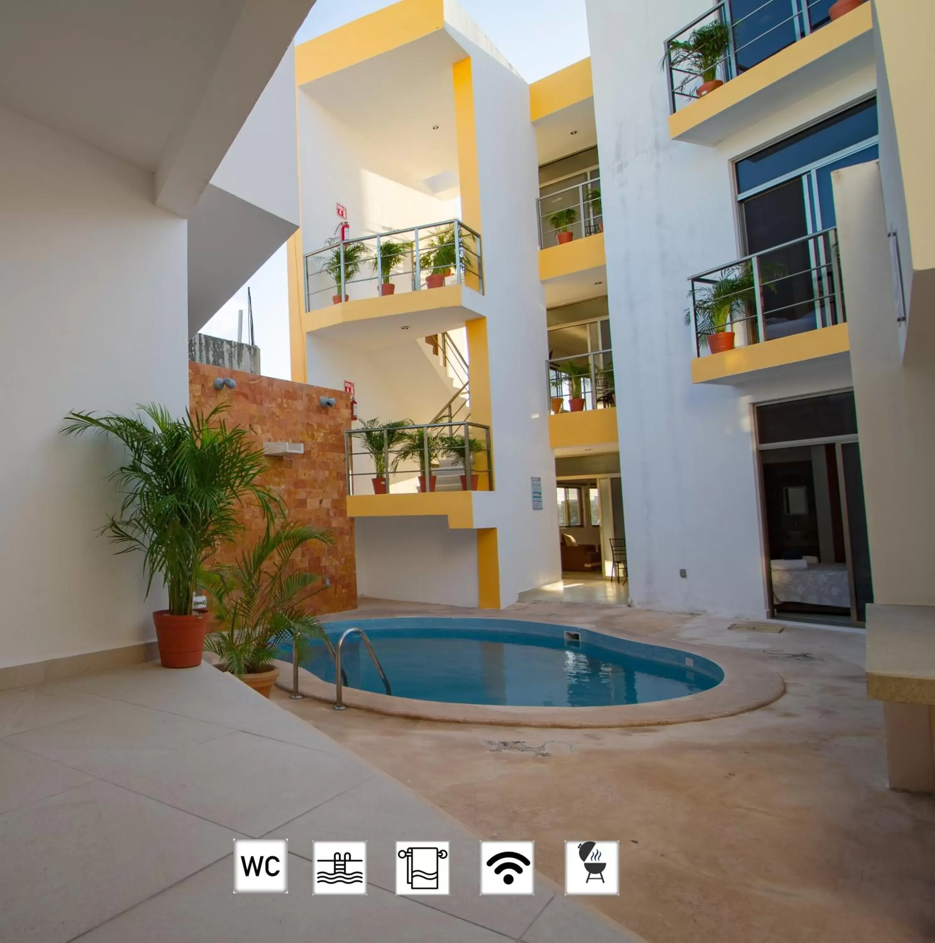 Swimming pool in Suite Isla Mujeres