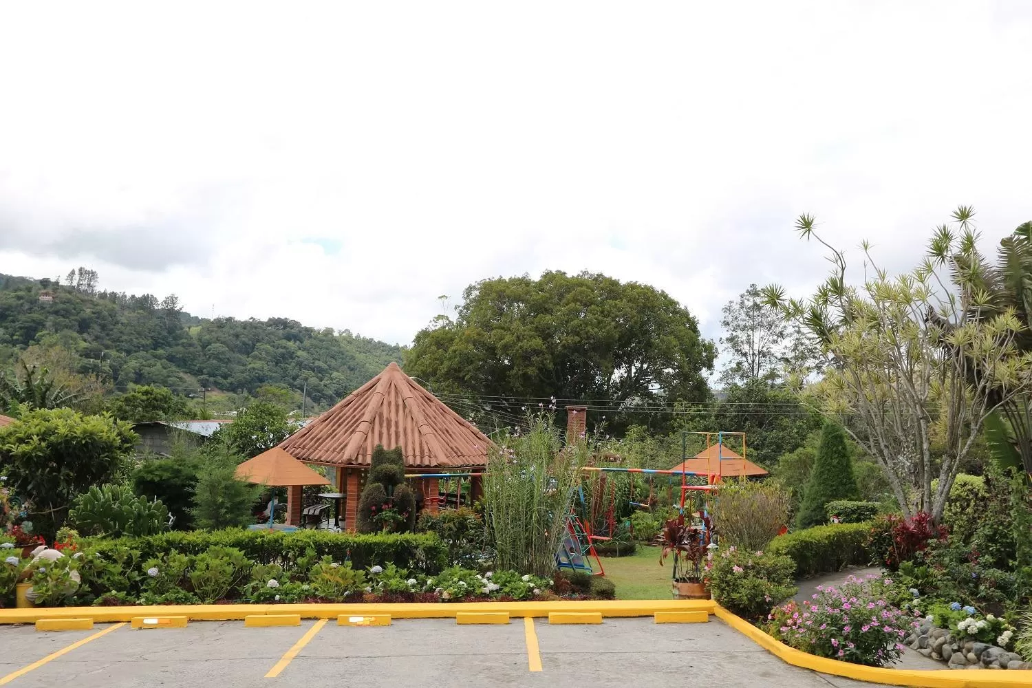 Garden in Aparthotel Los Pinos