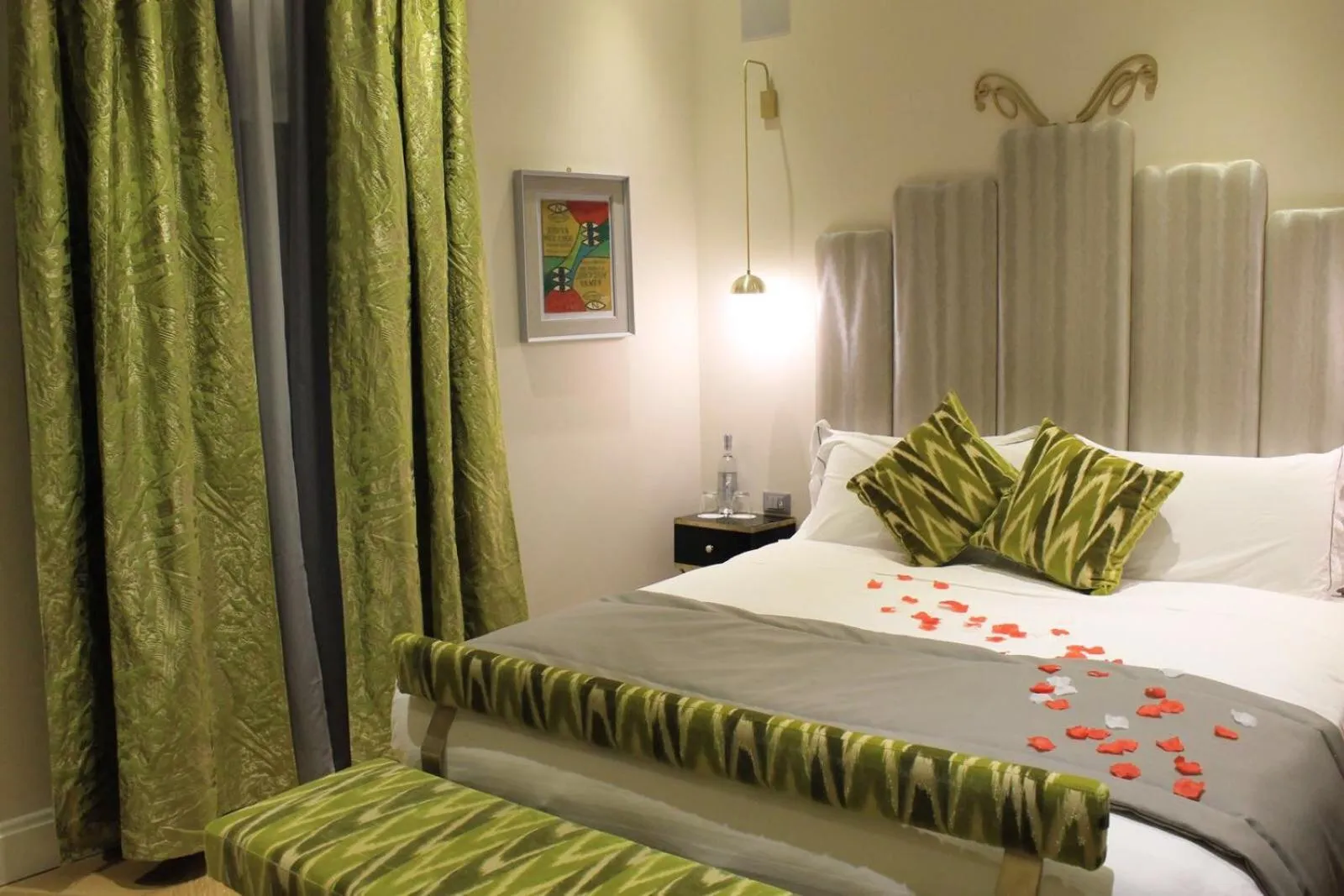 Bed in Torre Argentina Relais - Residenze di Charme