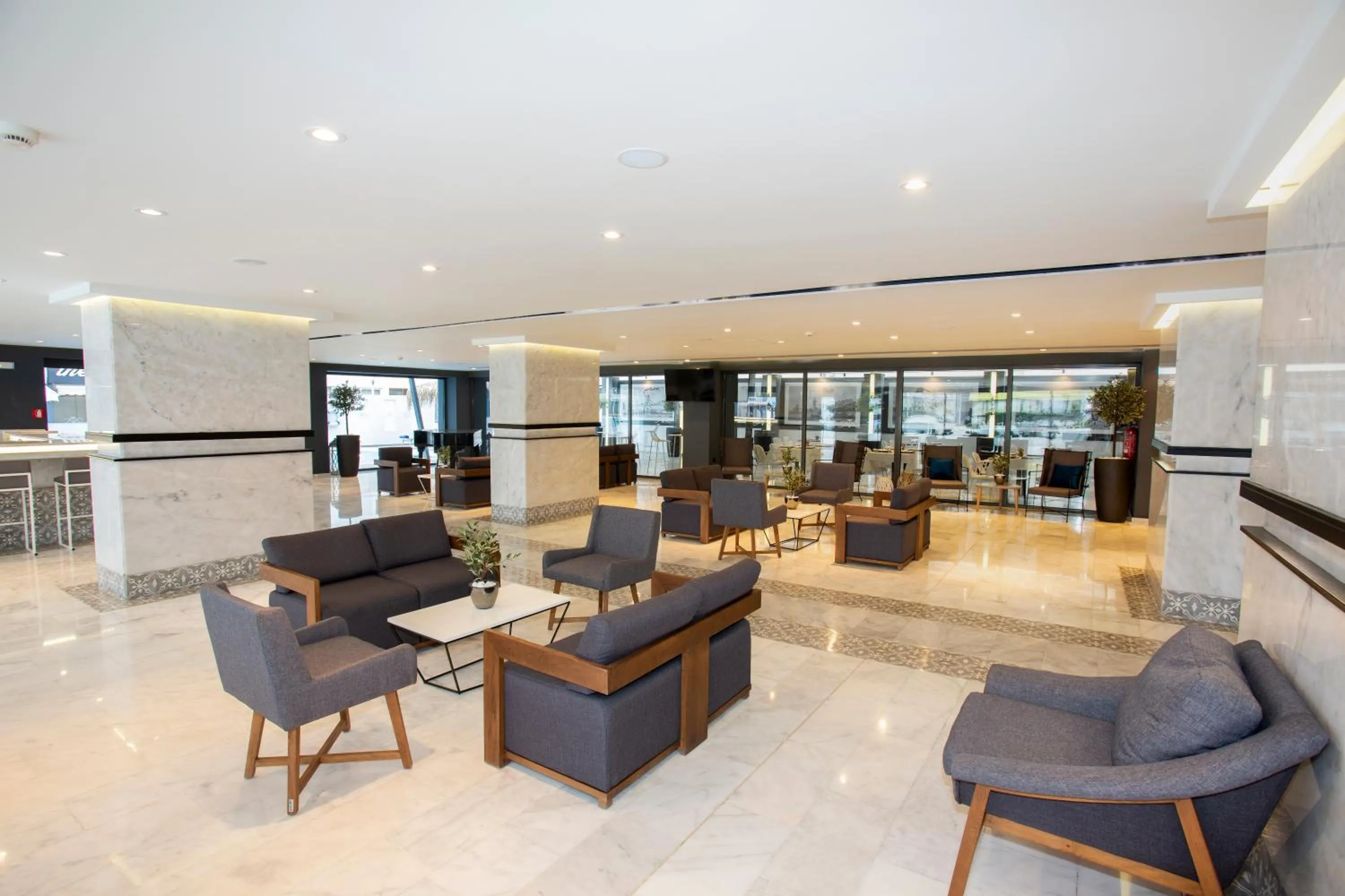 Lobby or reception in Mercure Rhodes Alexia Hotel & Spa