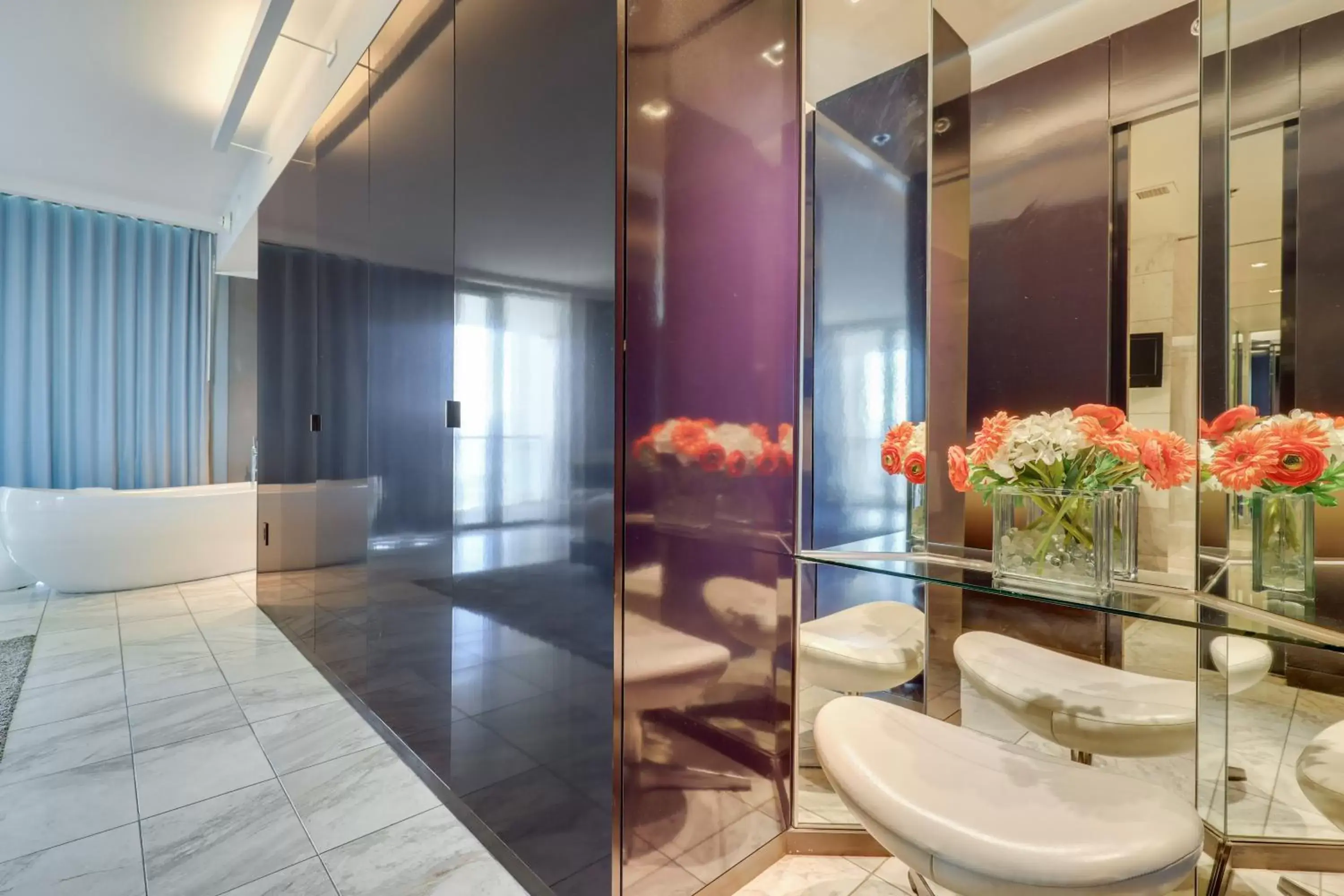 Bath, Bathroom in Vegas Palms HIGH 52nd fl. 1BDR corner penthouse 1220sqft