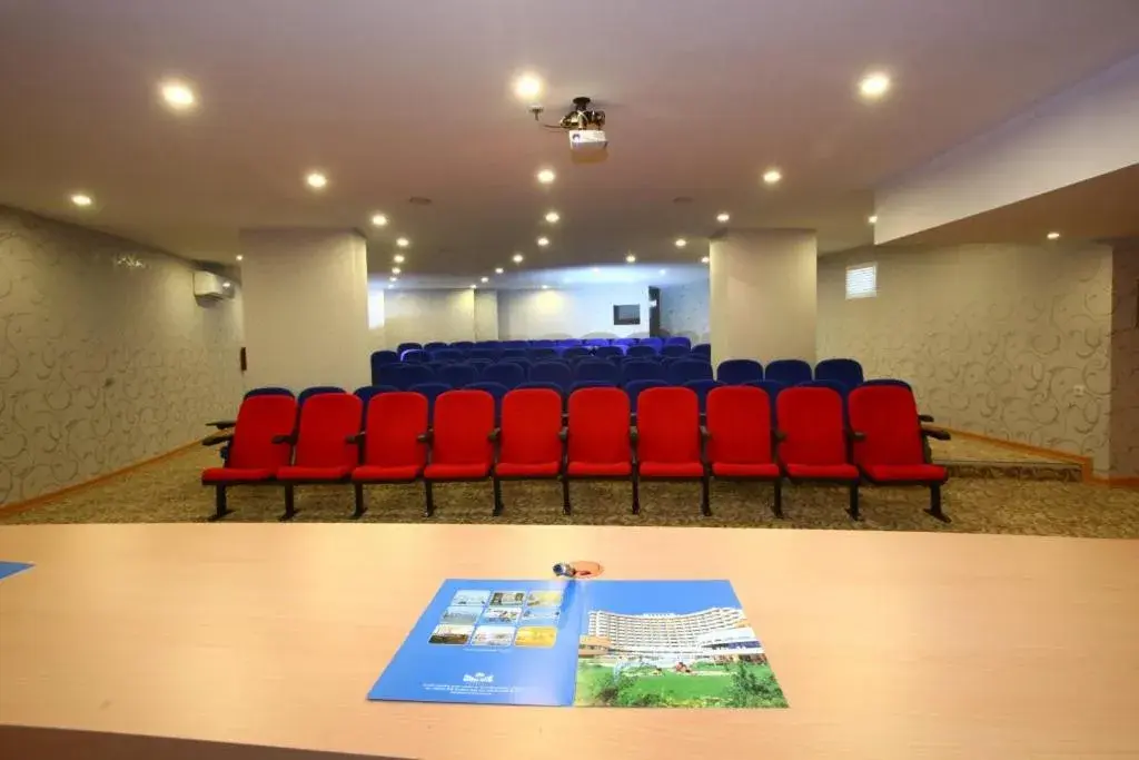 Business facilities in Cender Hotel