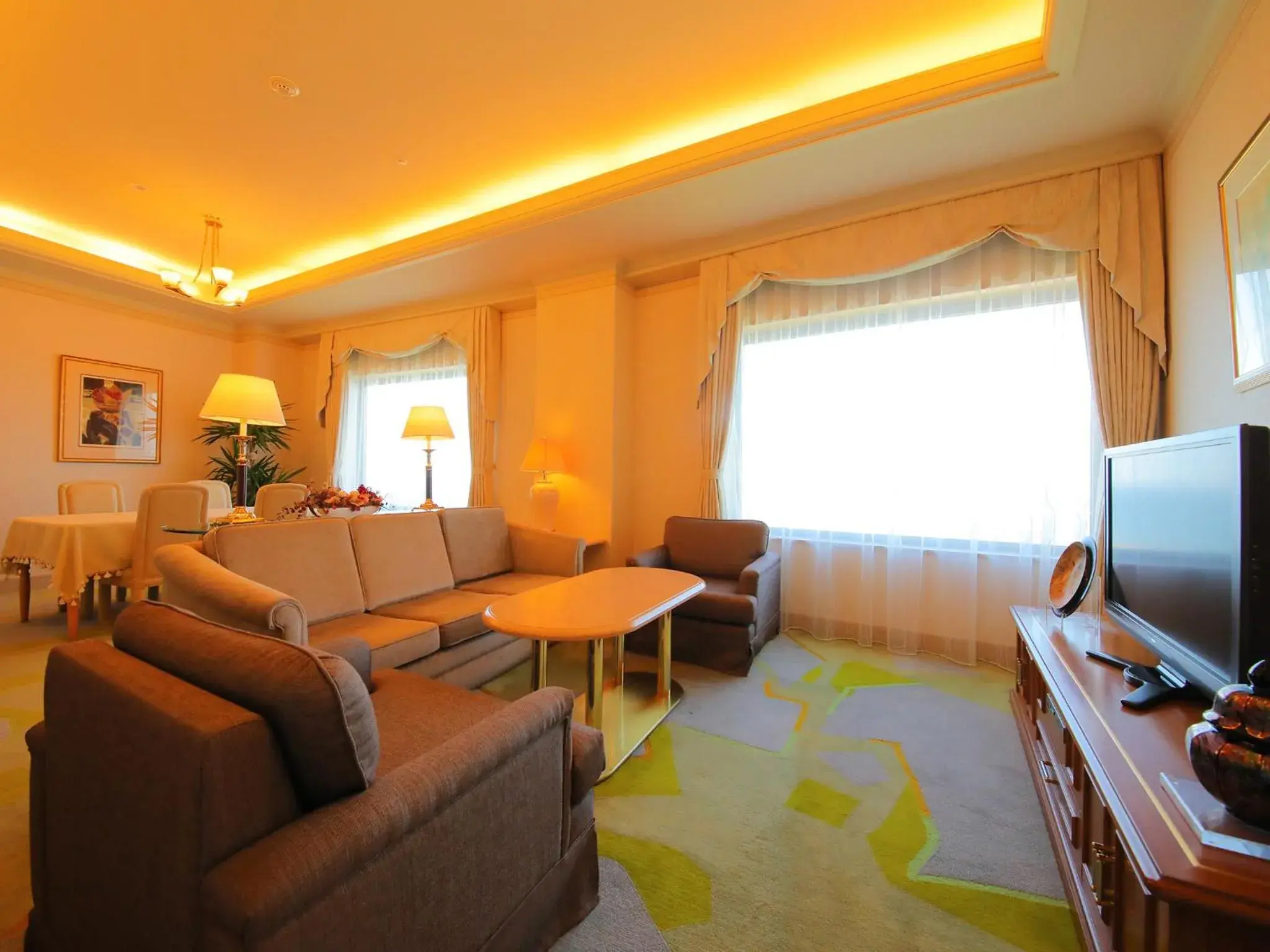 Photo of the whole room, Seating Area in Surfeel Hotel Wakkanai