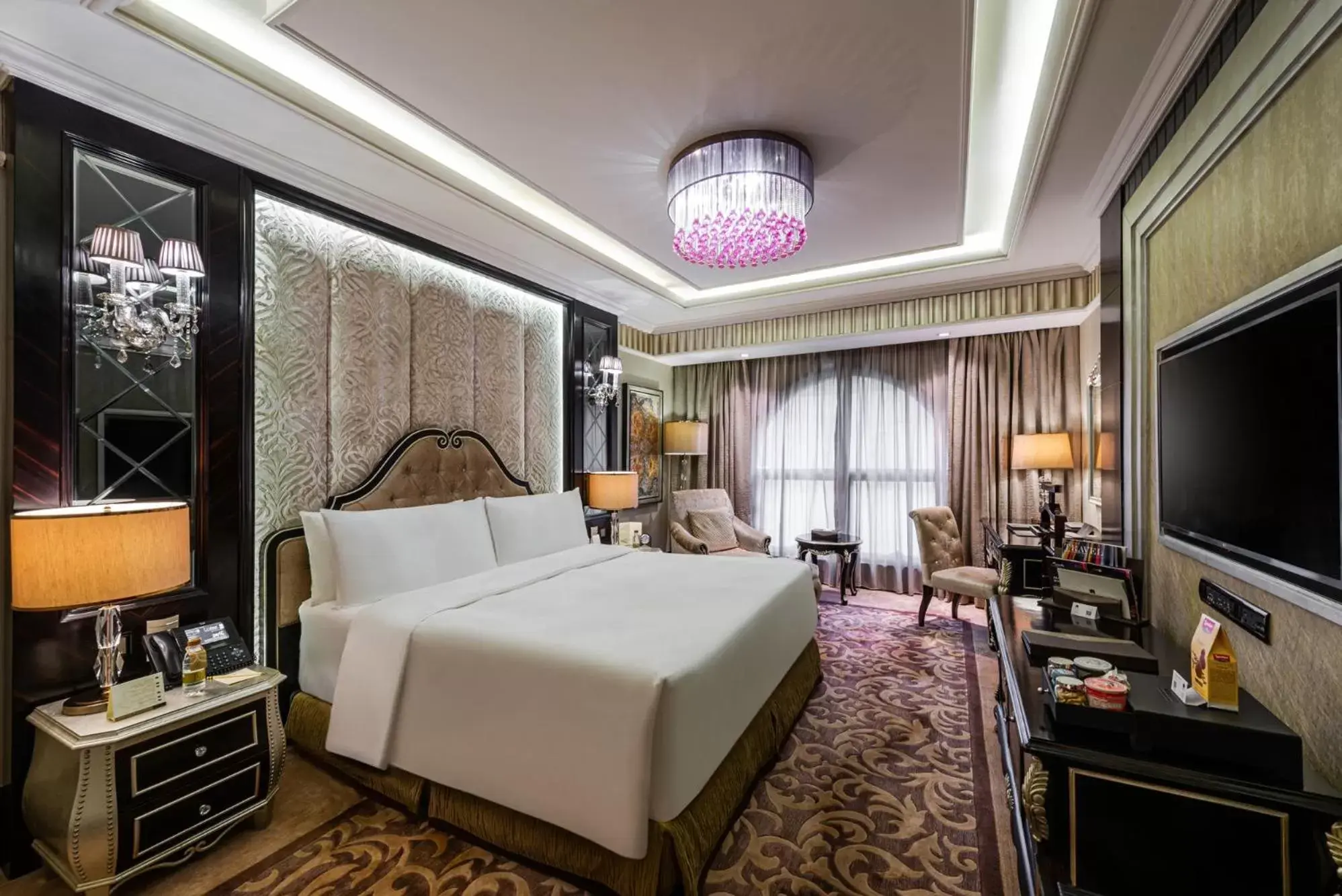 Bed in Narcissus Riyadh Hotel & Spa