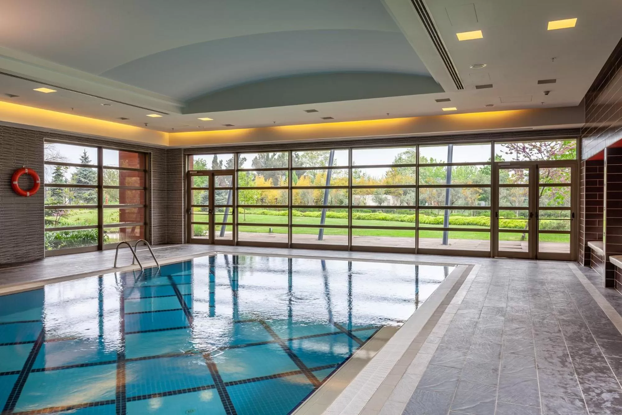 Swimming pool in Novotel Trabzon