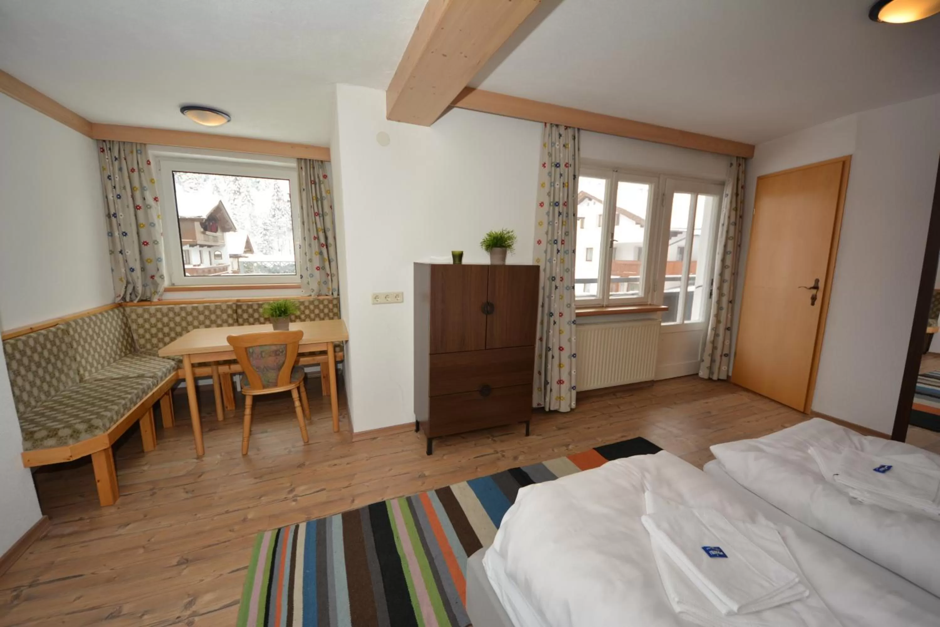 Seating area, Bed in Haus Irmgard by Châtel Reizen