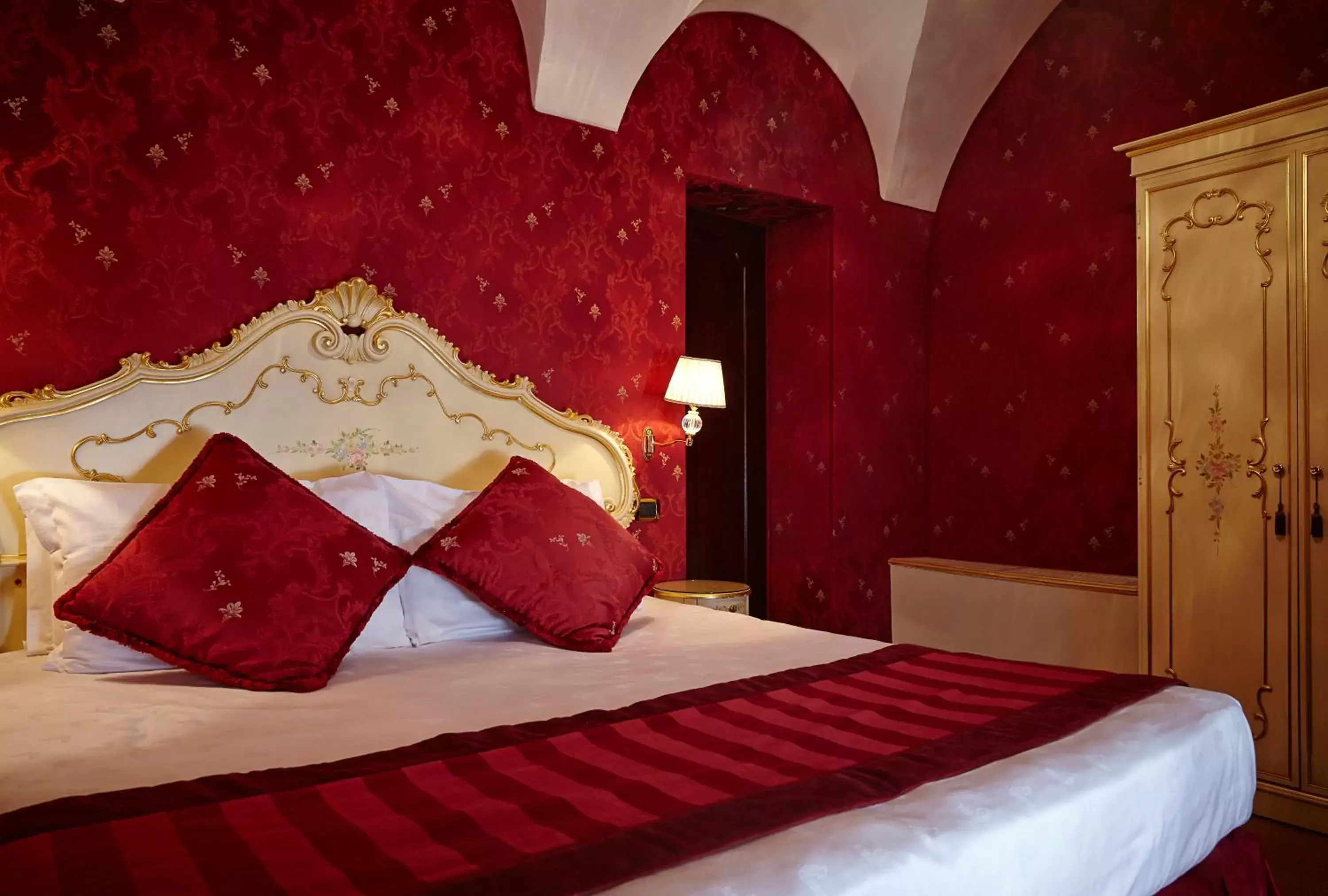 Standard Double or Twin Room in Palazzo Paruta & Wellness Suites