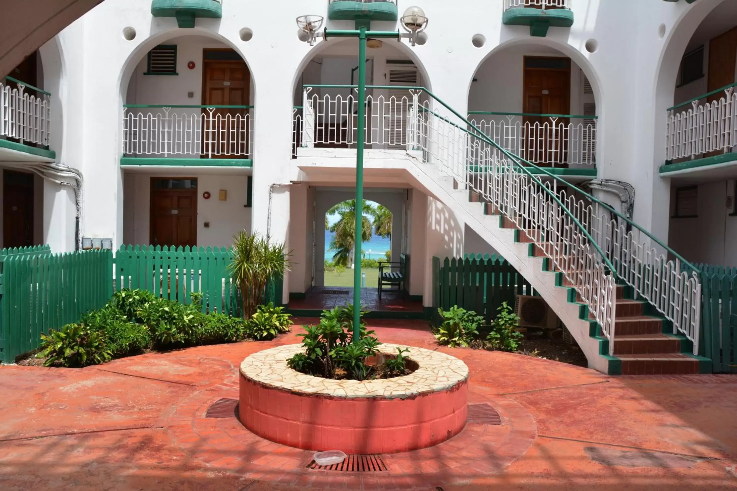 Inner courtyard view, Property Building in Seacastles by the beach/pool