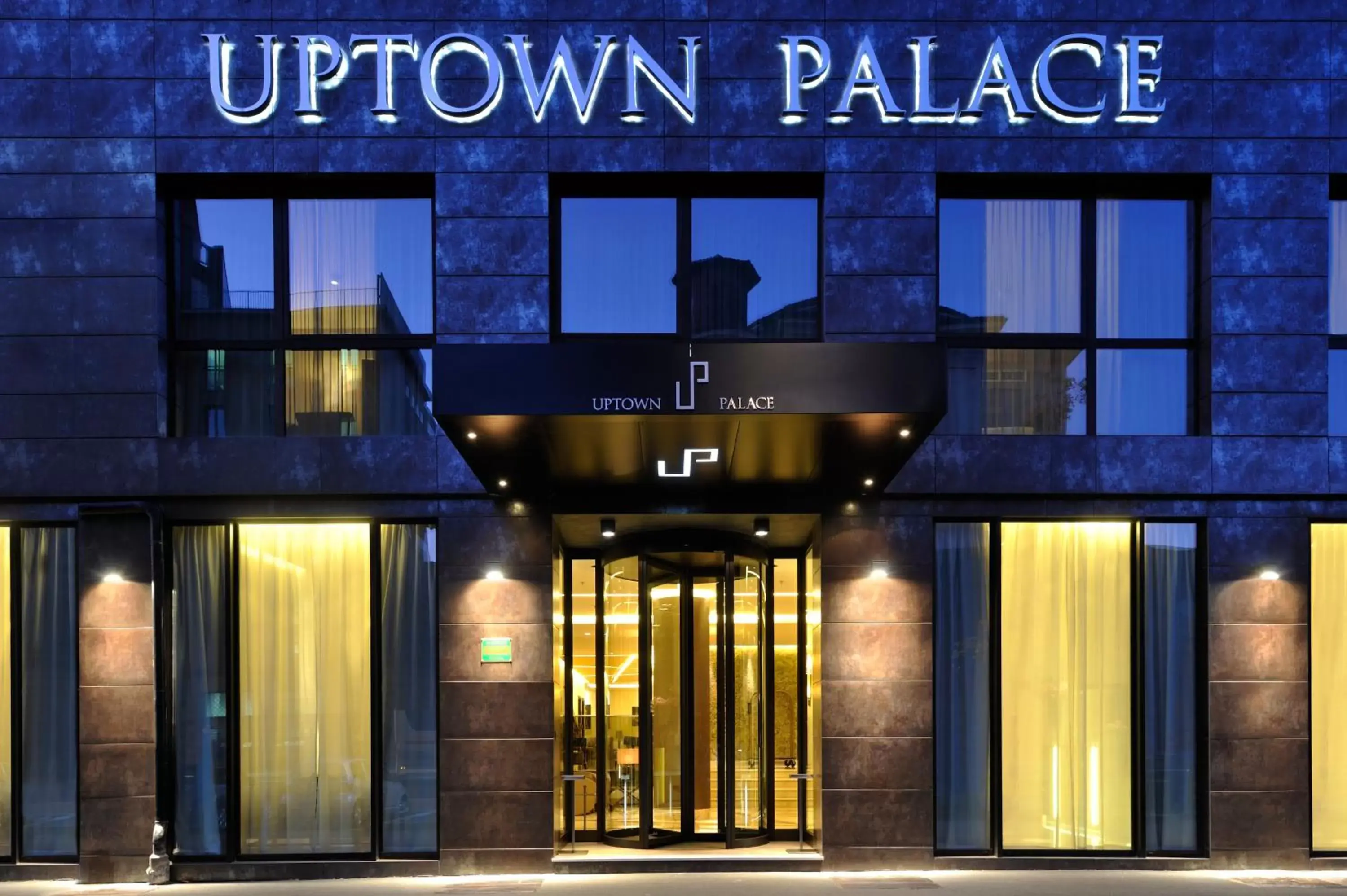 Facade/entrance in Uptown Palace