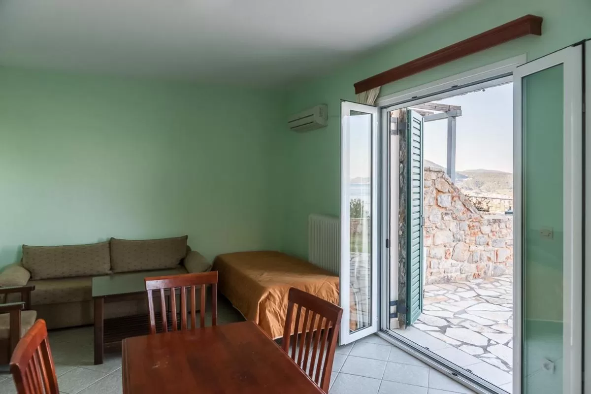 Dining area in Epidavros Seascape