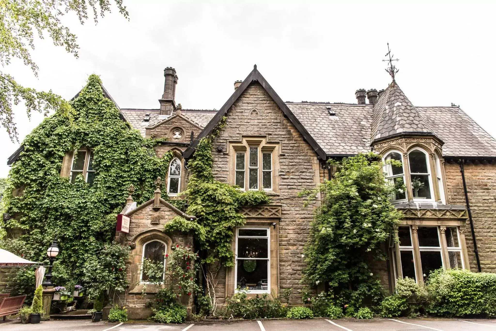 Property Building in Rosehill House Hotel