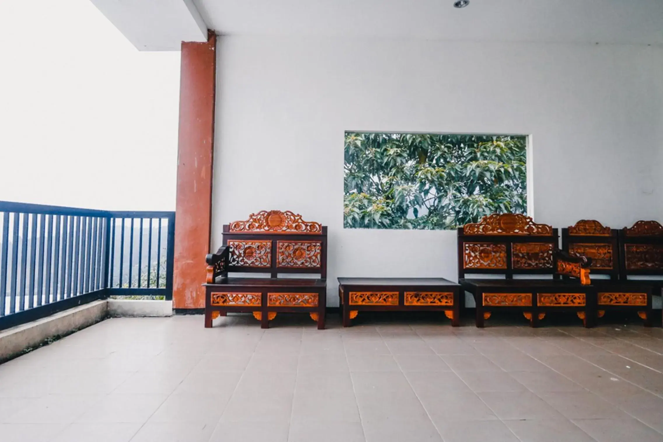 Living room in RedDoorz near Taman Rekreasi Selecta