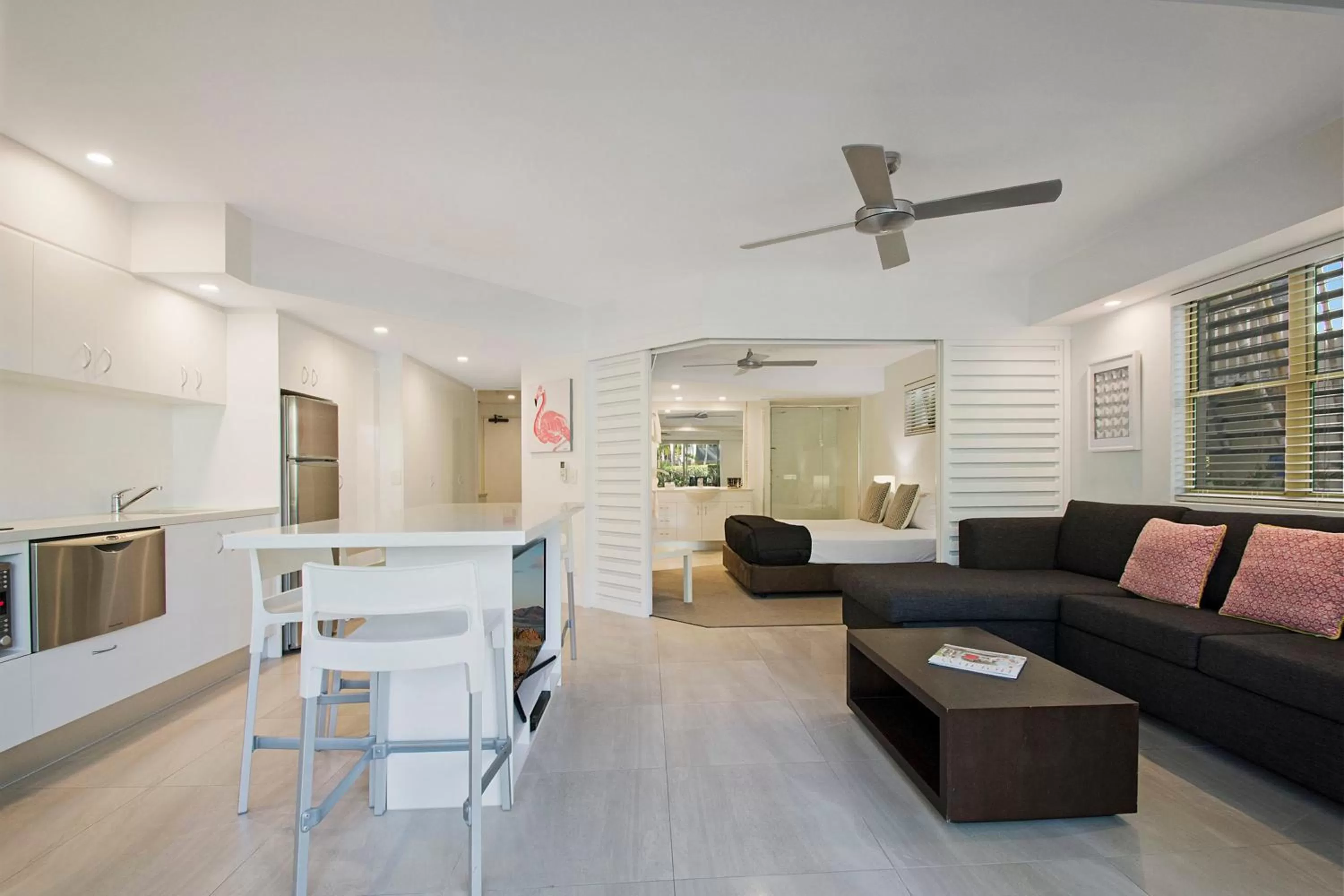 Living room in Mantra French Quarter Noosa