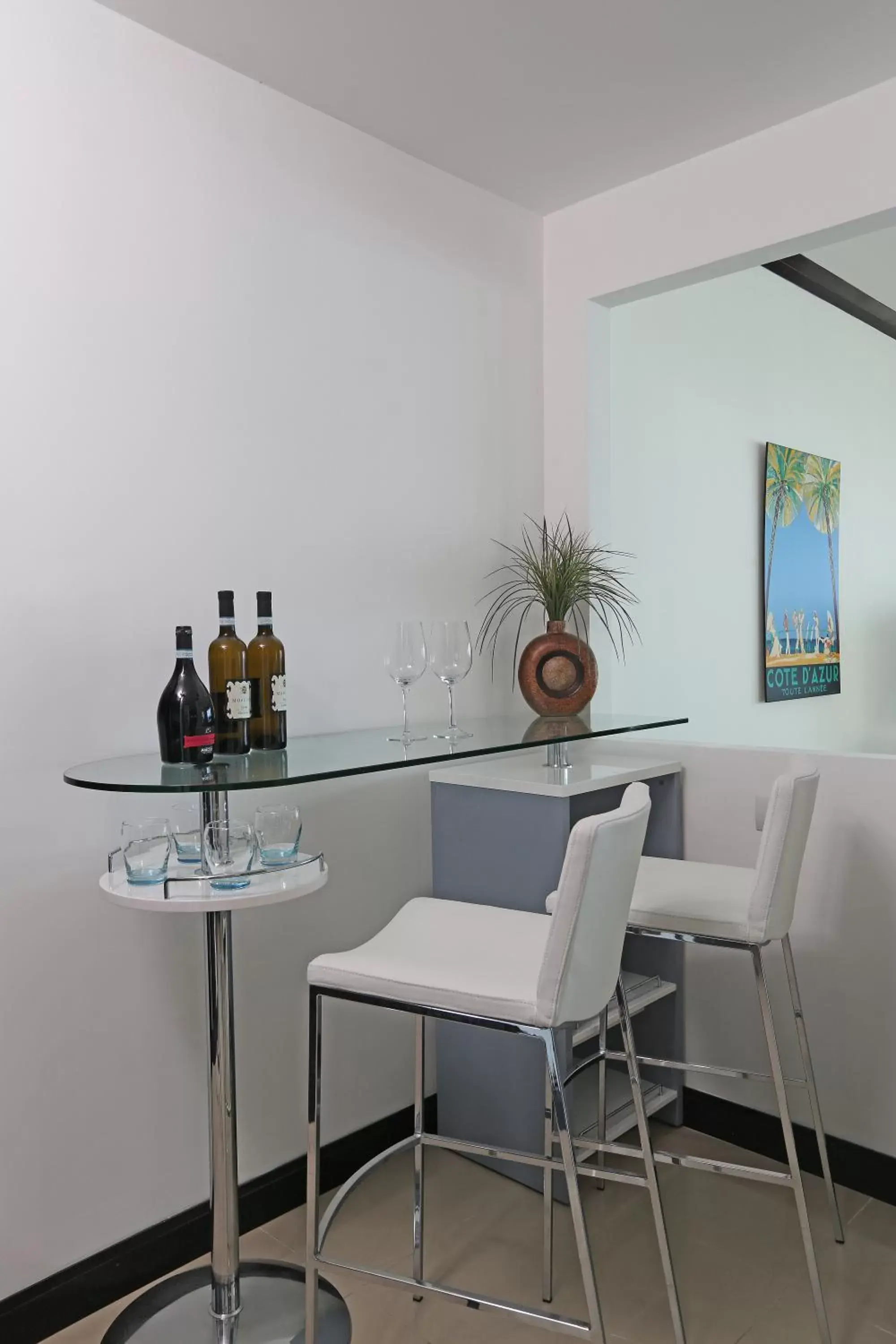 Drinks, Dining Area in Best in Jaco Condos at Diamante del Sol