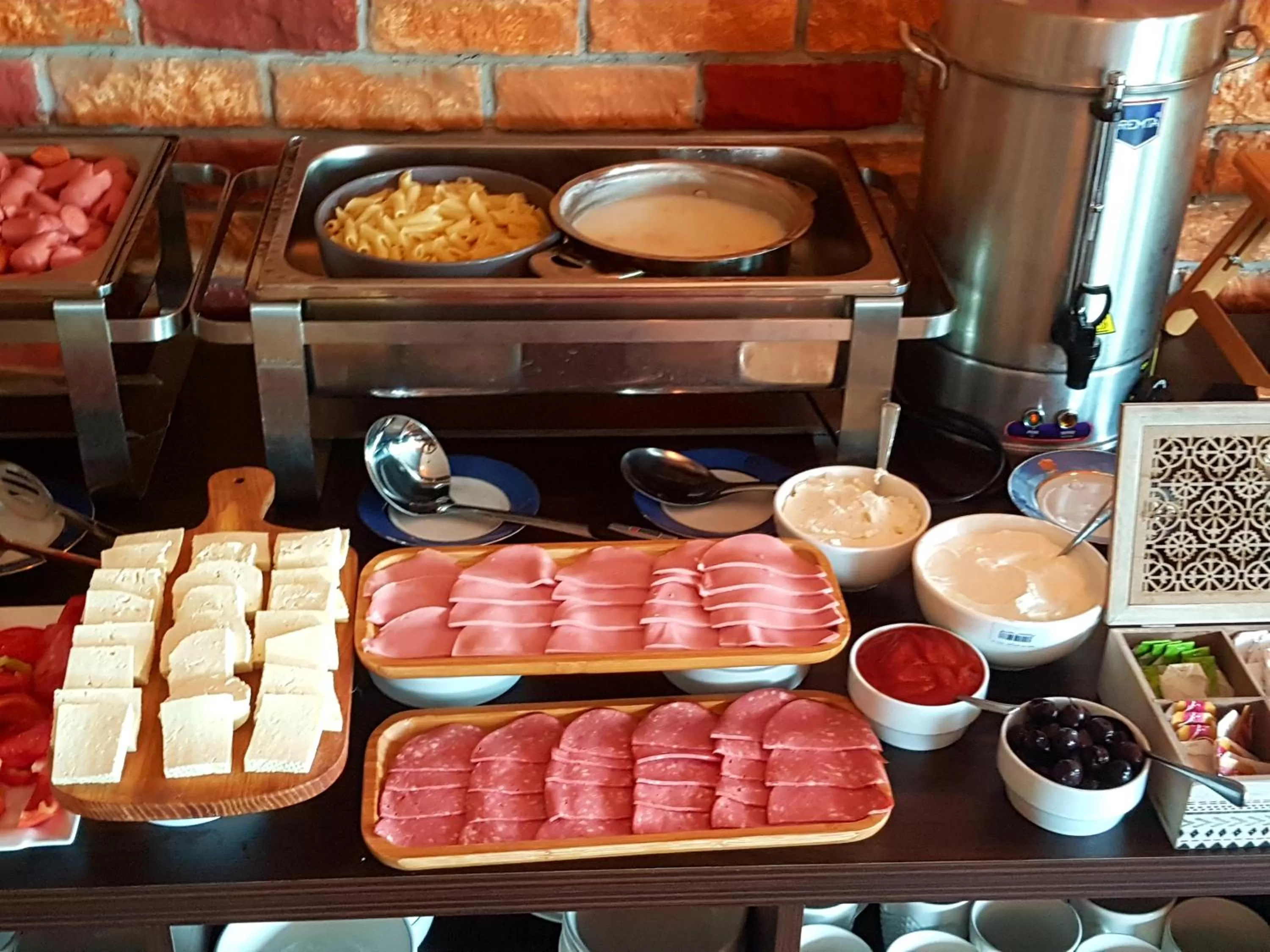 Food and drinks in Aparthotel costa