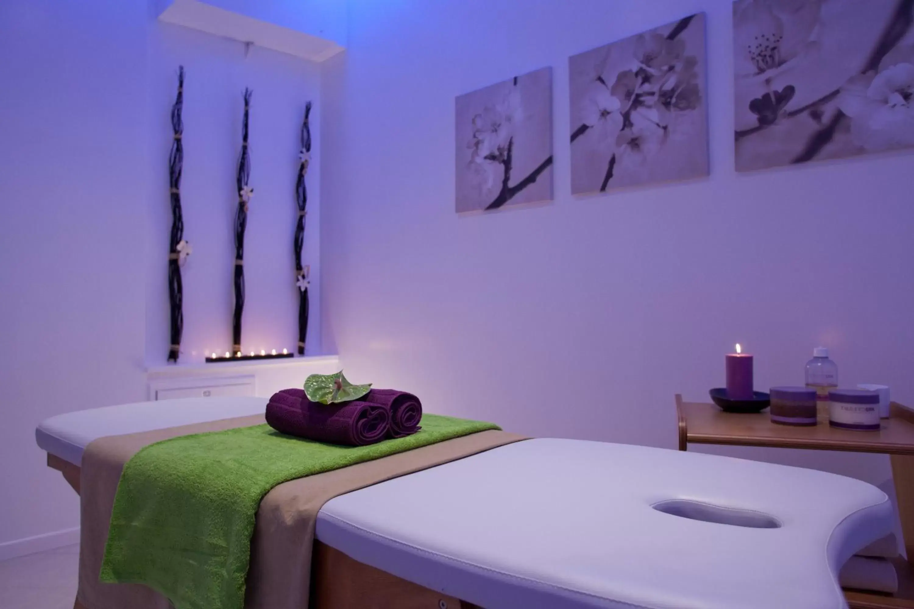 Massage, Bed in Hotel Terme Venezia
