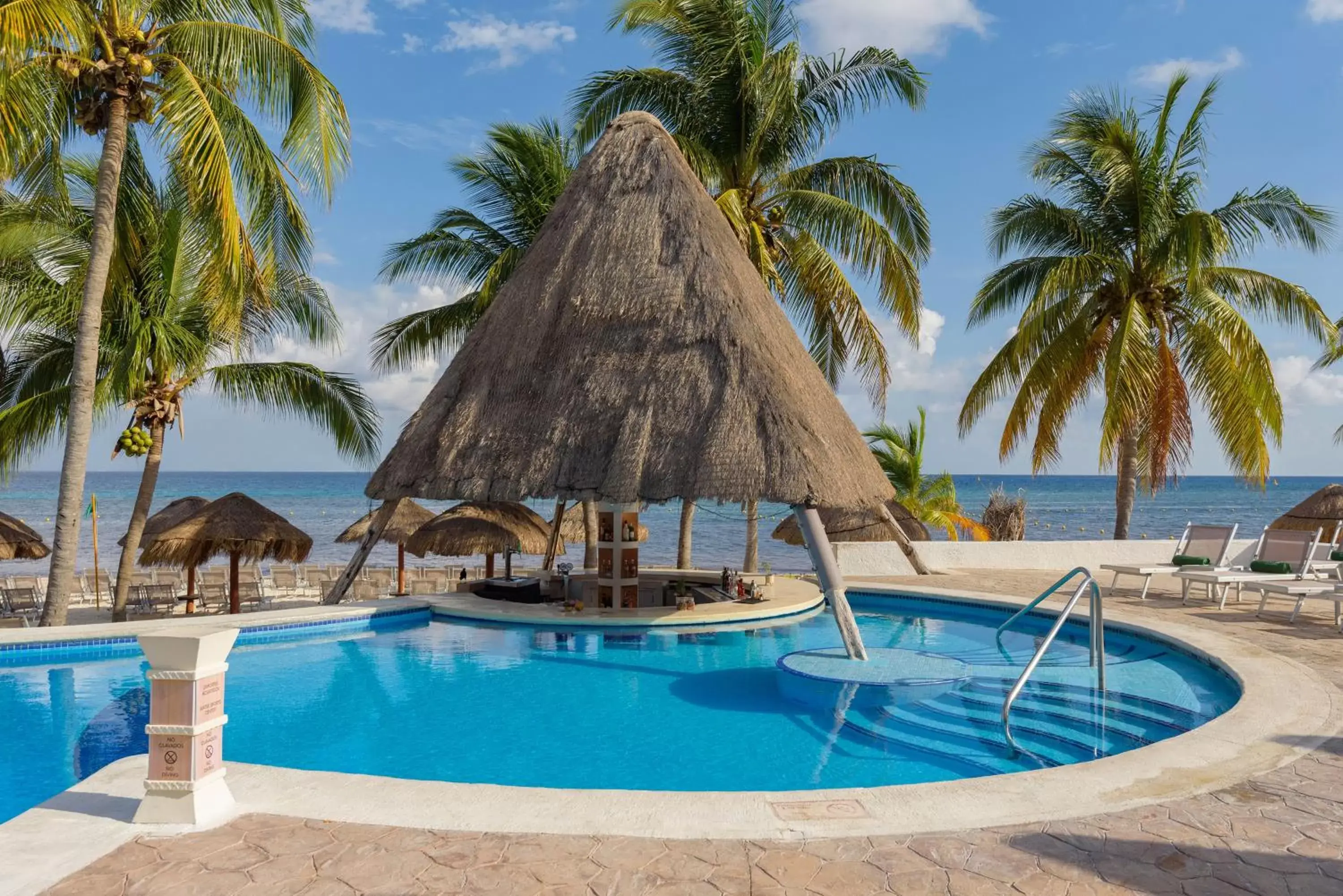 Pool view, Swimming Pool in Melia Cozumel All Inclusive