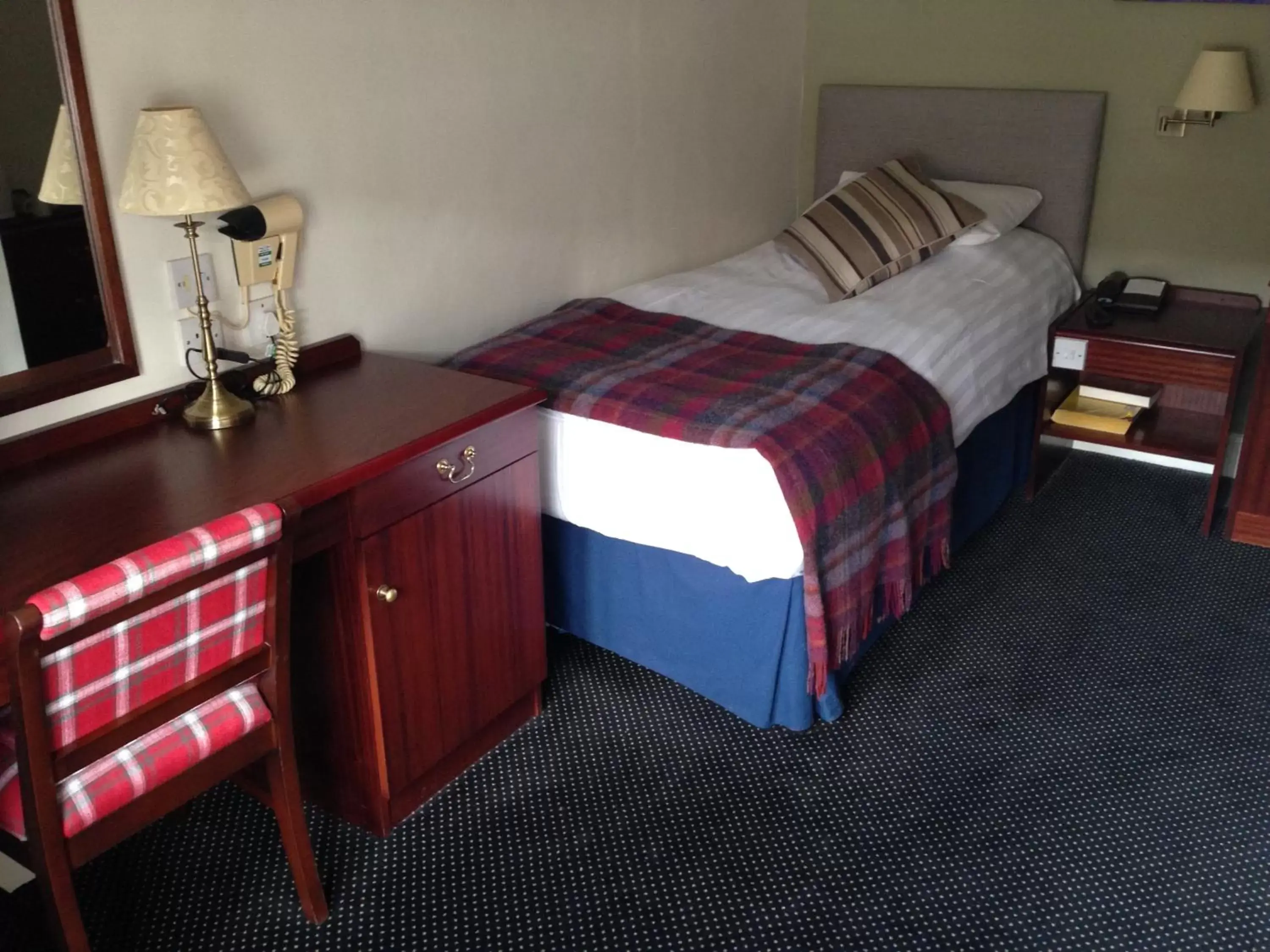 Bed in The Broadway Hotel