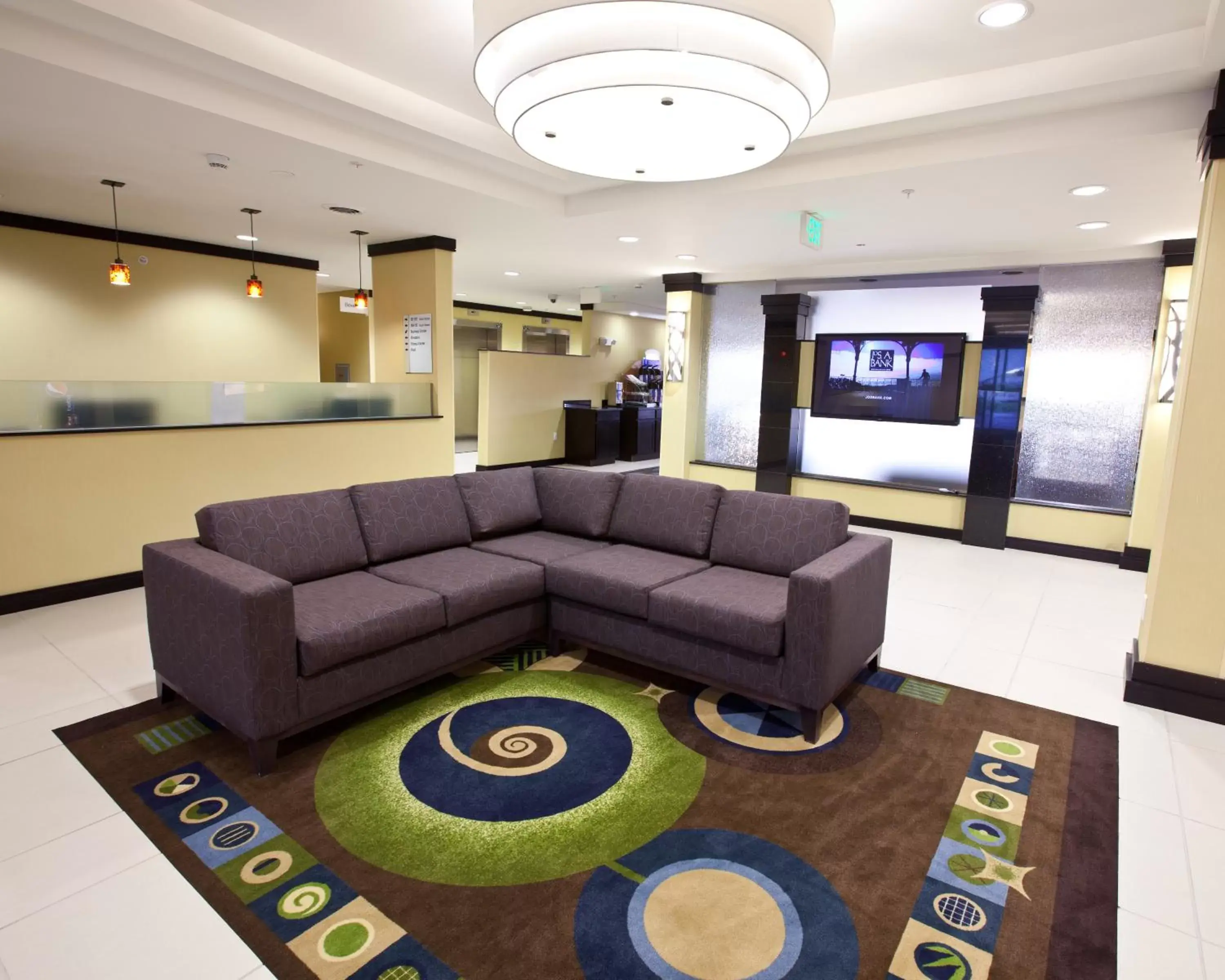 Property building, Lobby/Reception in Holiday Inn Express and Suites Detroit North-Troy, an IHG Hotel