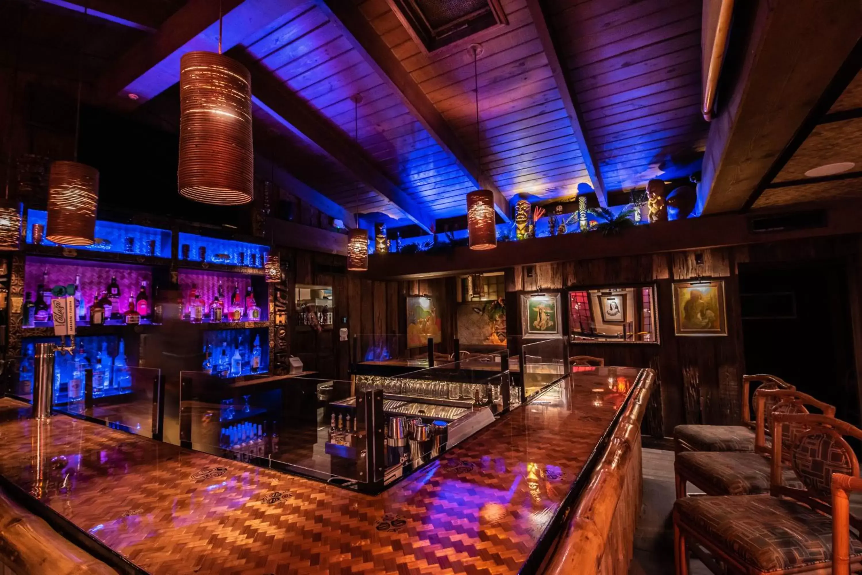 Lounge or bar in Golden Host Resort Sarasota