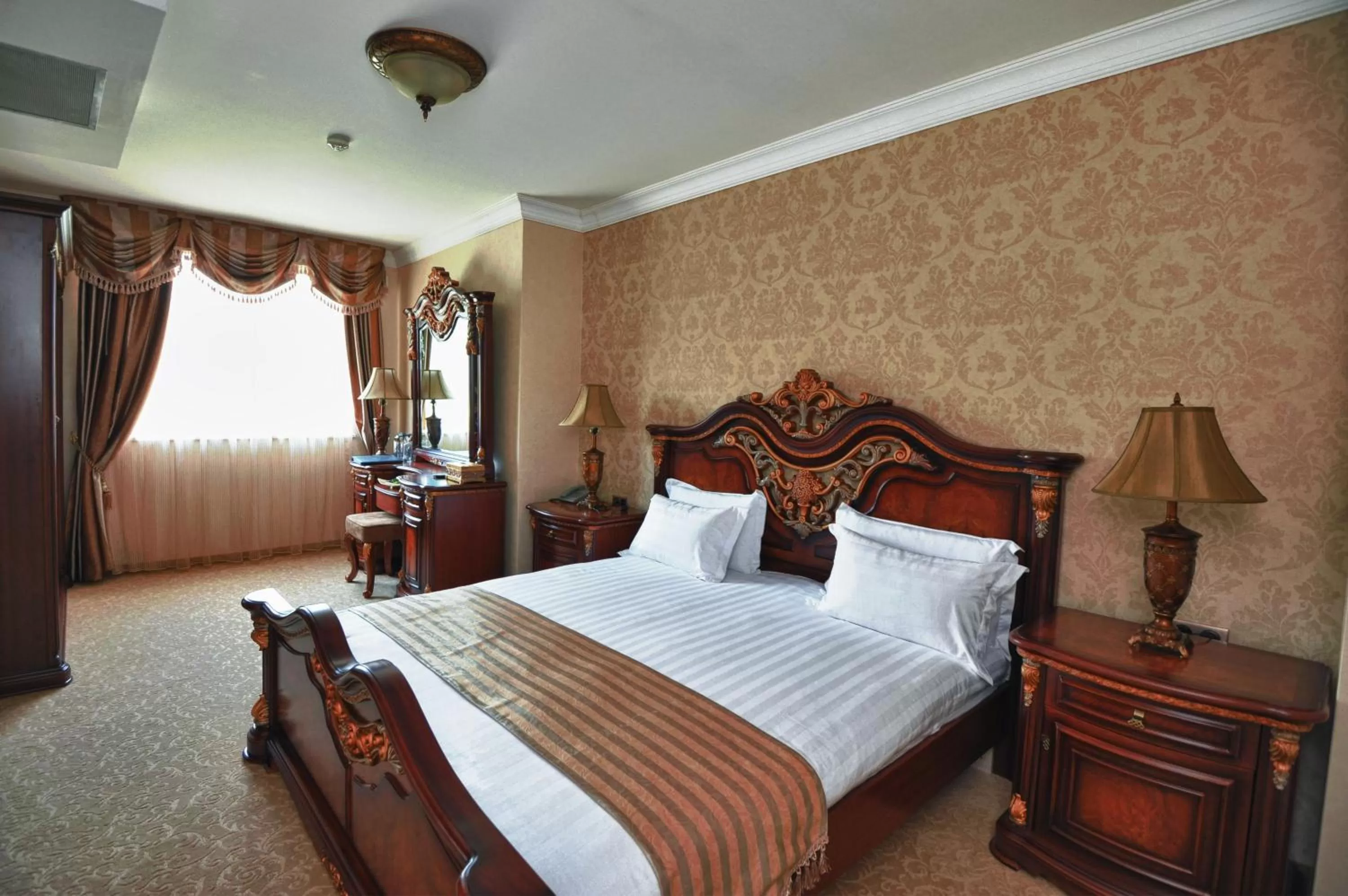 Photo of the whole room, Bed in Park Hotel Stara Zagora