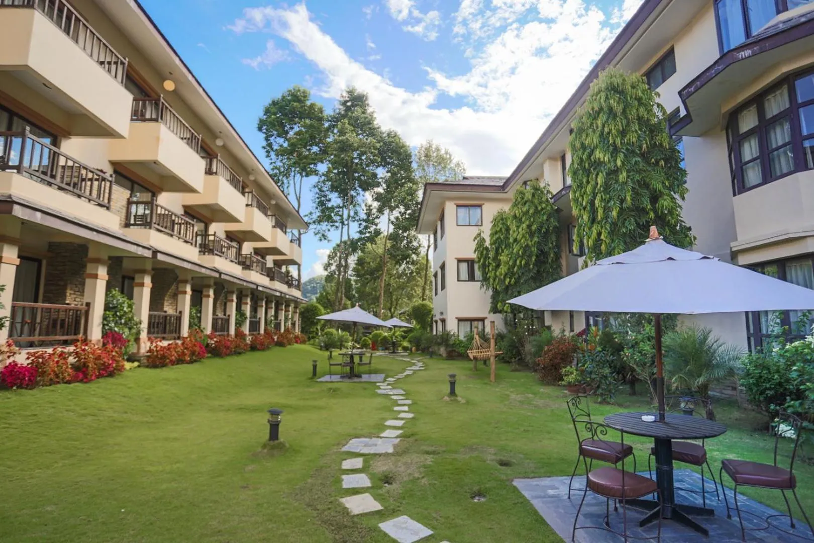 Garden in Atithi Resort & Spa