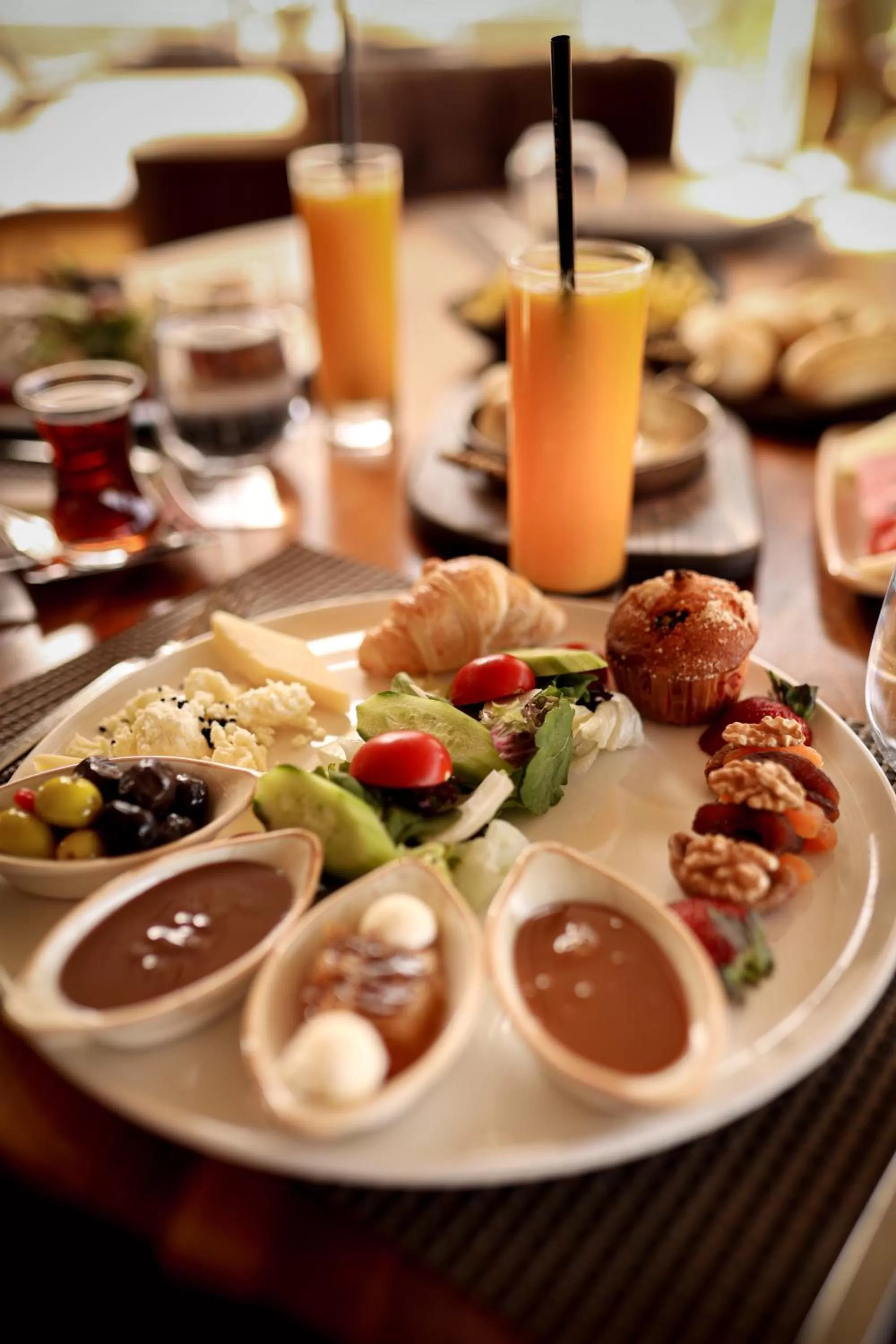 Restaurant/places to eat in Cratus Stone Palace