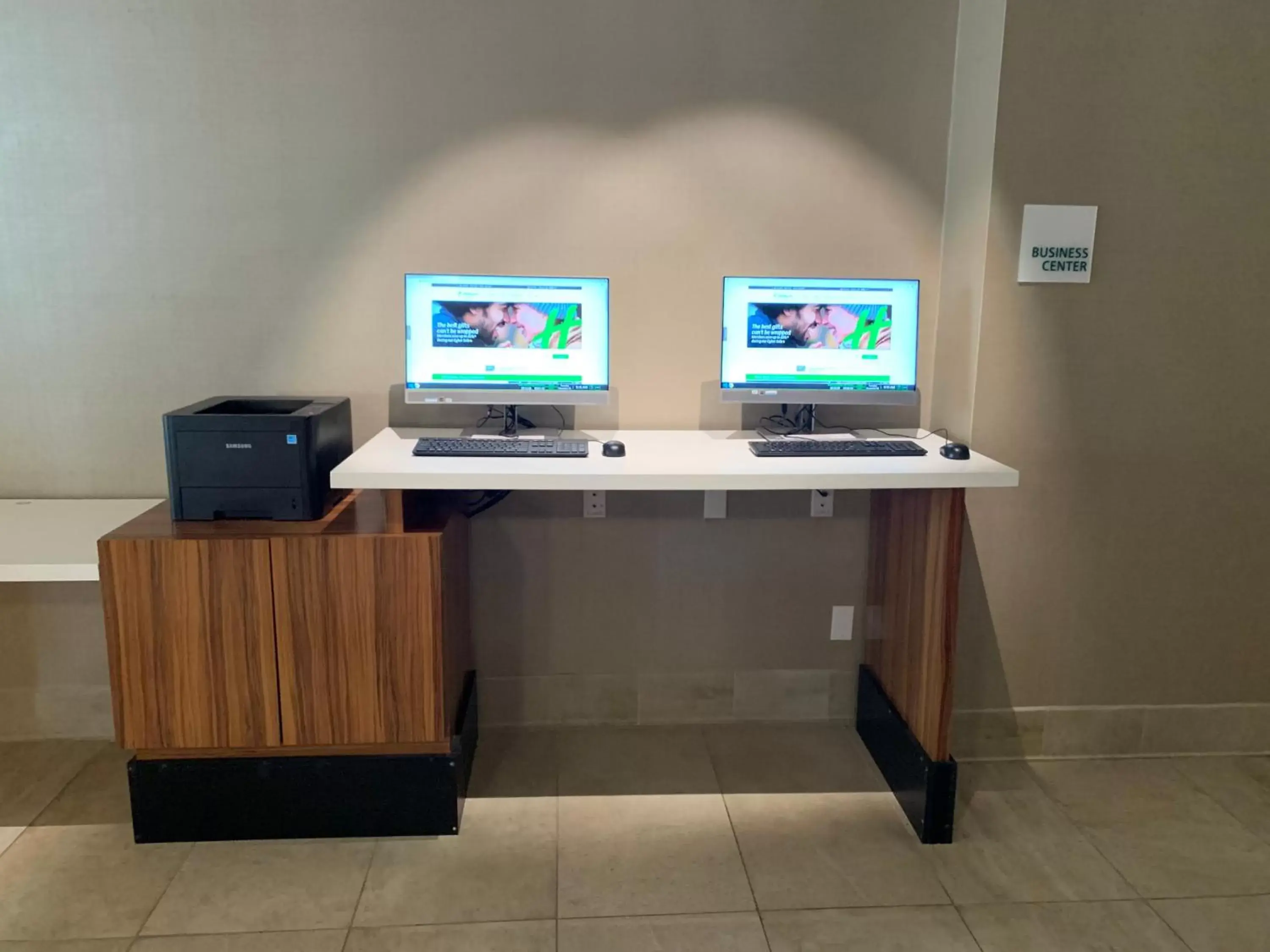 Other, TV/Entertainment Center in Holiday Inn Los Angeles - LAX Airport, an IHG Hotel