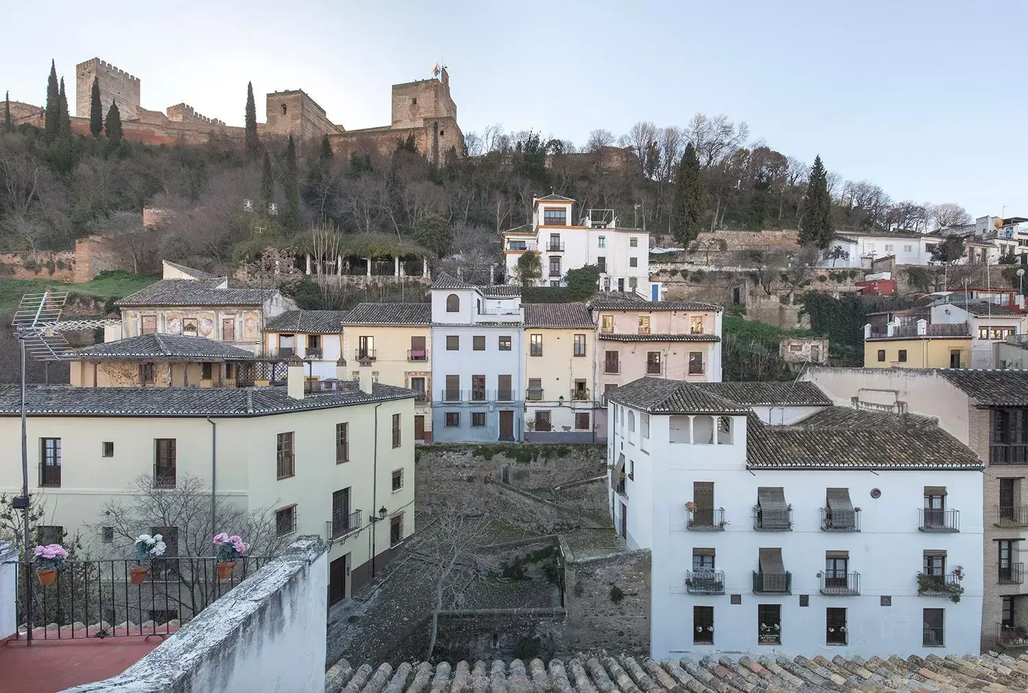 Nearby landmark in Shine Albayzín