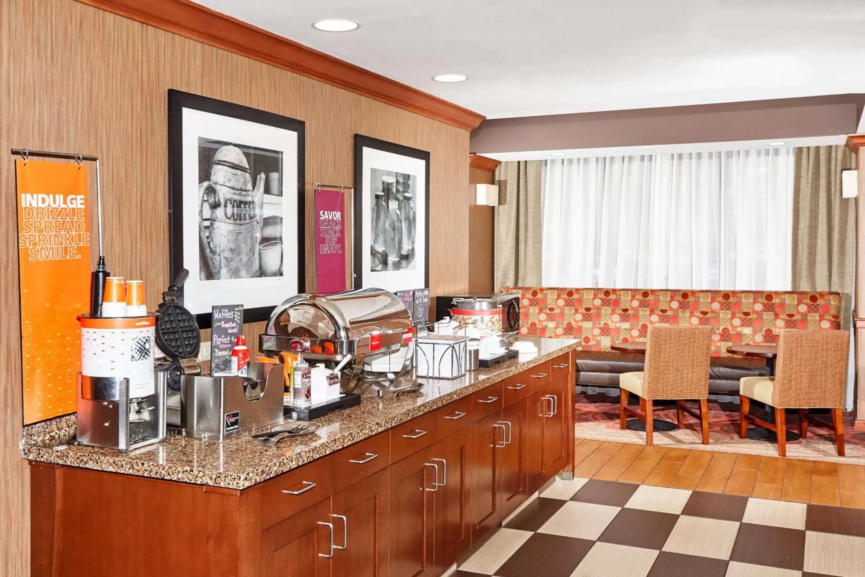 Dining area, Restaurant/Places to Eat in Hampton Inn Lafayette