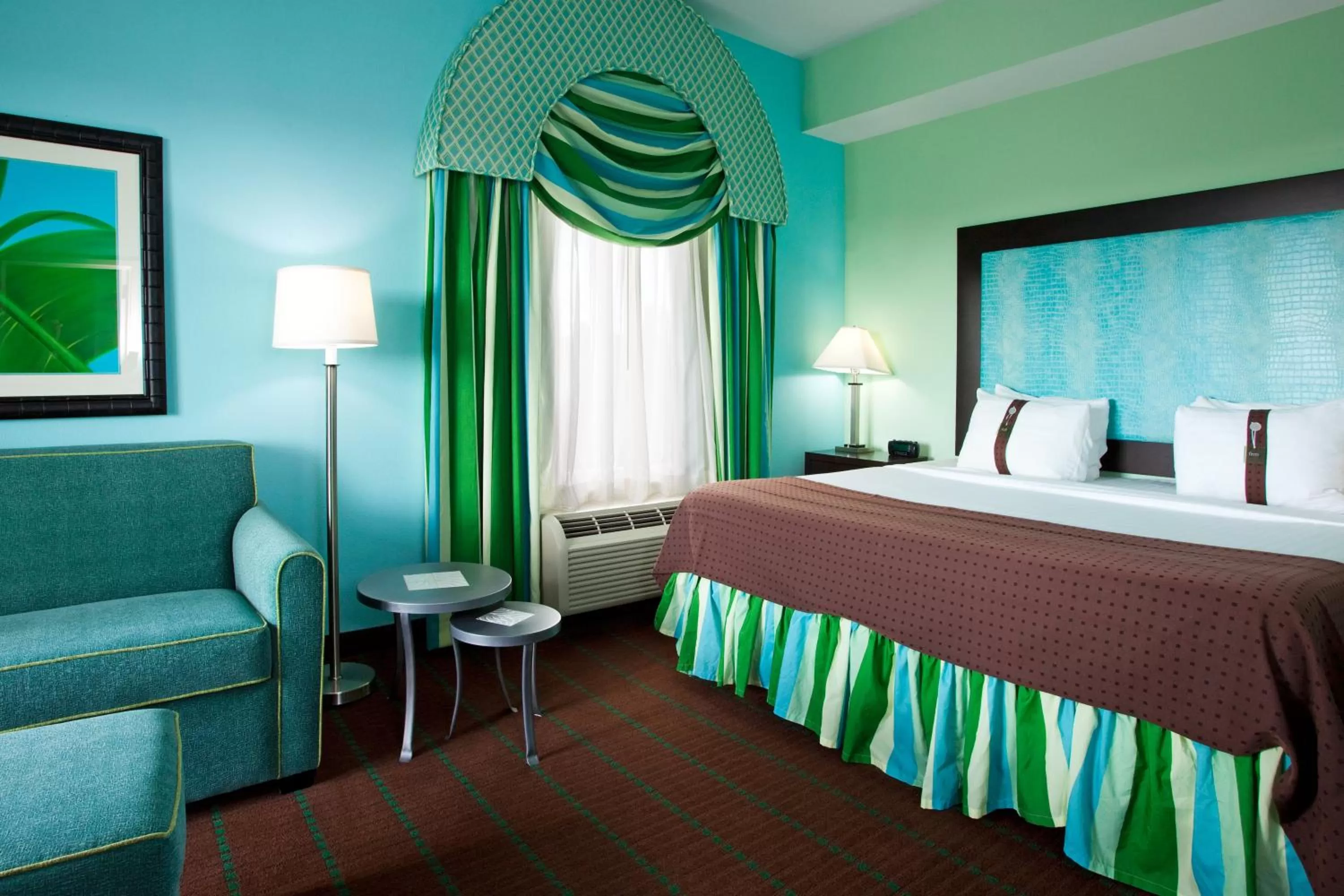 Photo of the whole room, Bed in Holiday Inn Hotel & Suites Ocala Conference Center by IHG