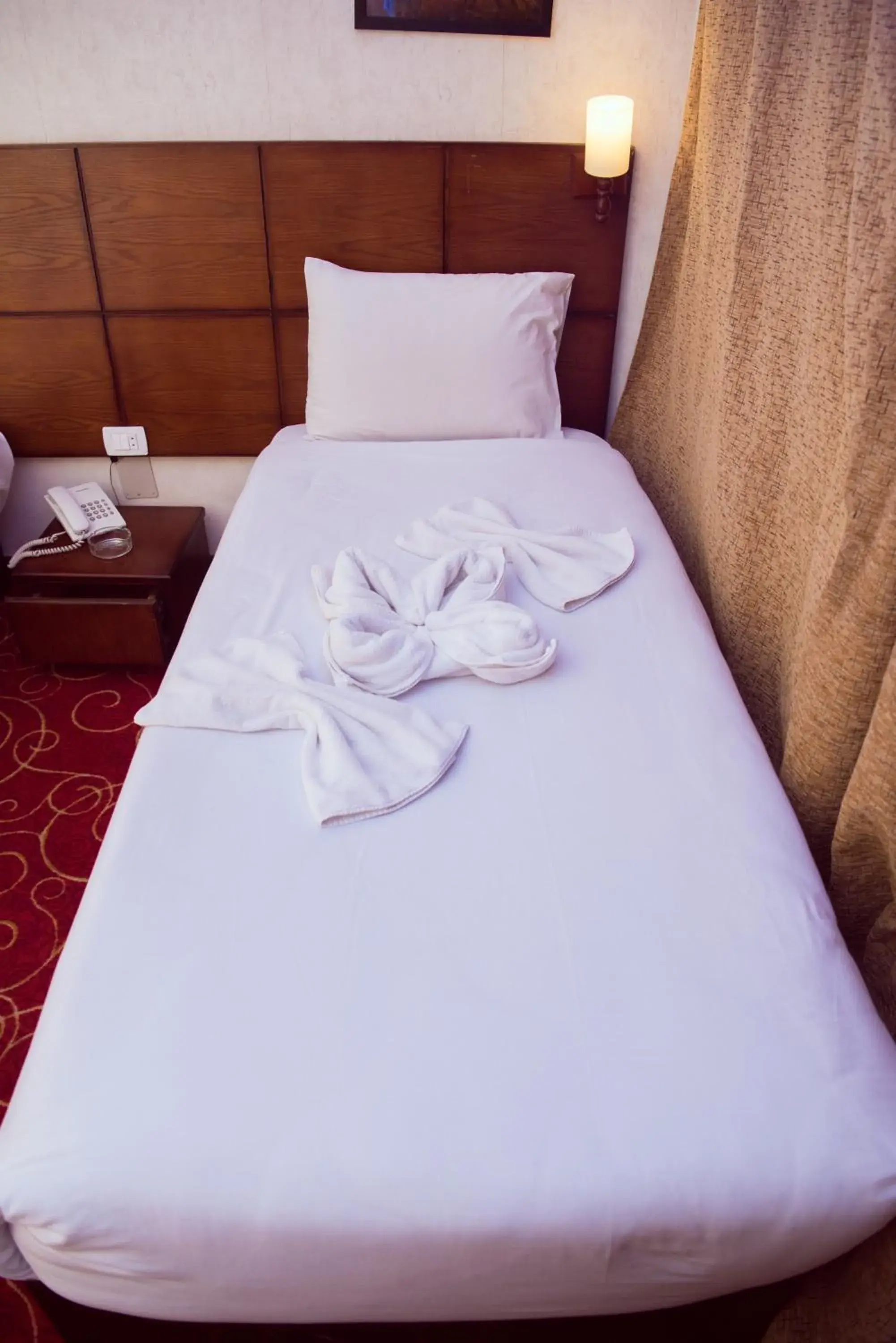 Bed in Salma Hotel Cairo