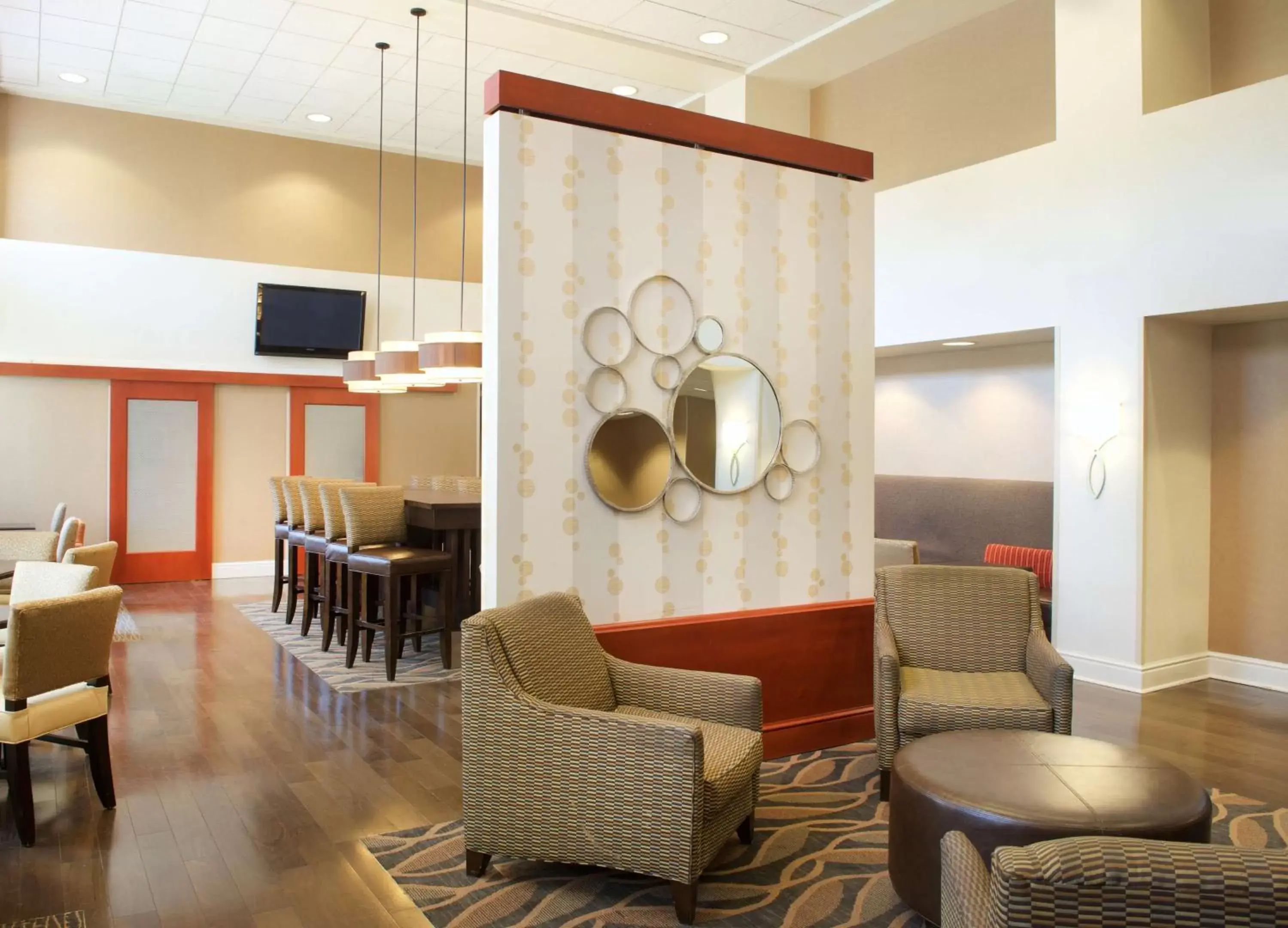 Lobby or reception, Seating Area in Hampton Inn & Suites Pittsburgh-Meadow Lands