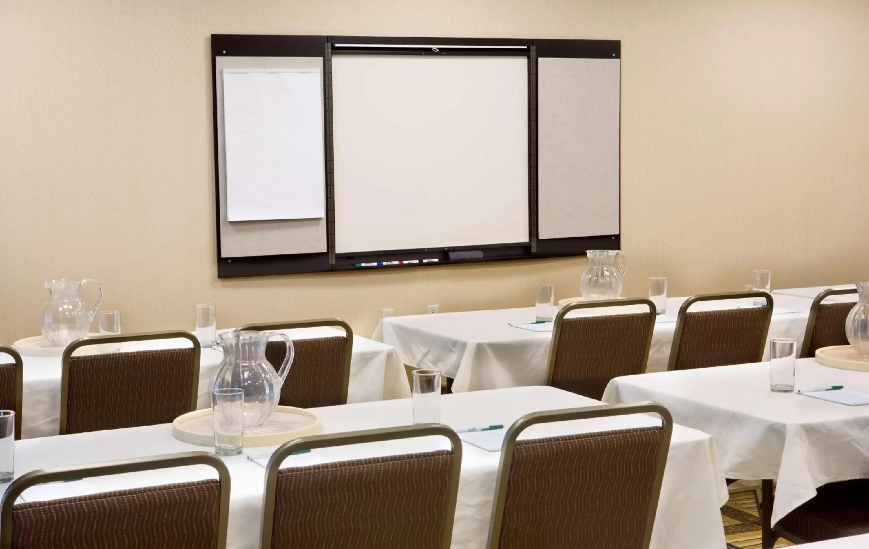Meeting/conference room, Business Area/Conference Room in Homewood Suites by Hilton Newport-Middletown