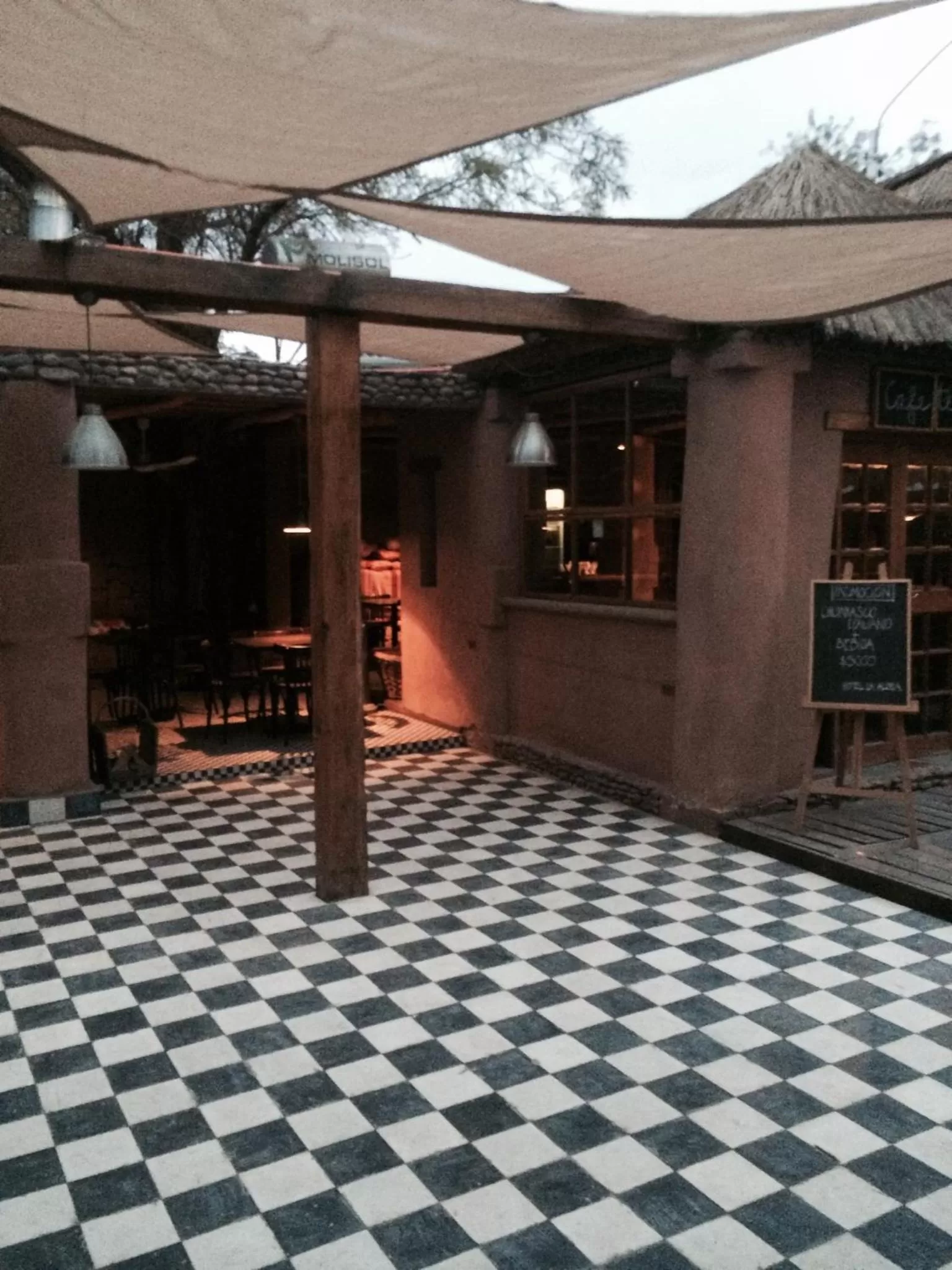 Restaurant/places to eat in Hotel La Aldea