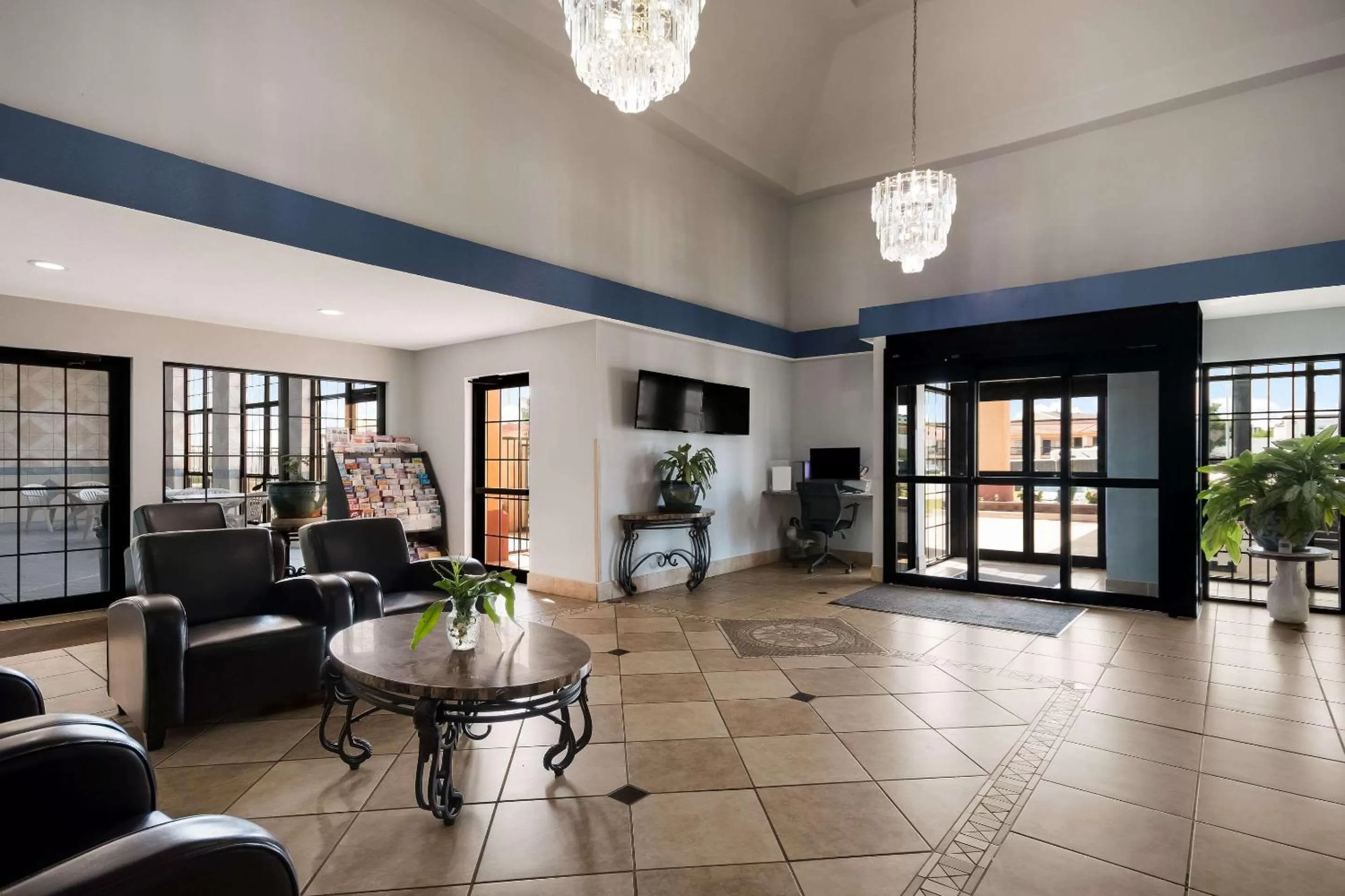 Lobby or reception in Quality Inn & Suites Oklahoma City North