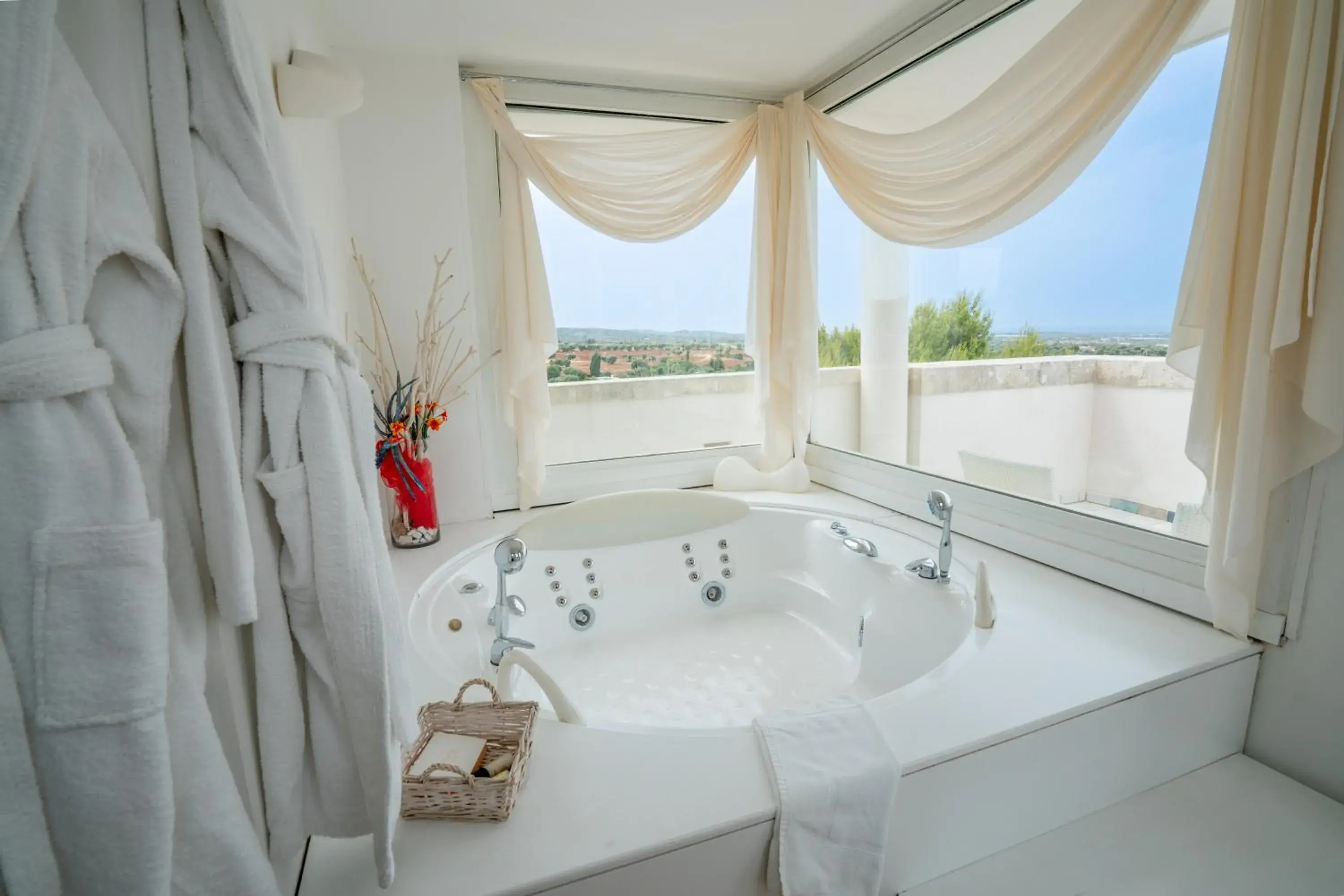 Bathroom in San Tommaso Hotel