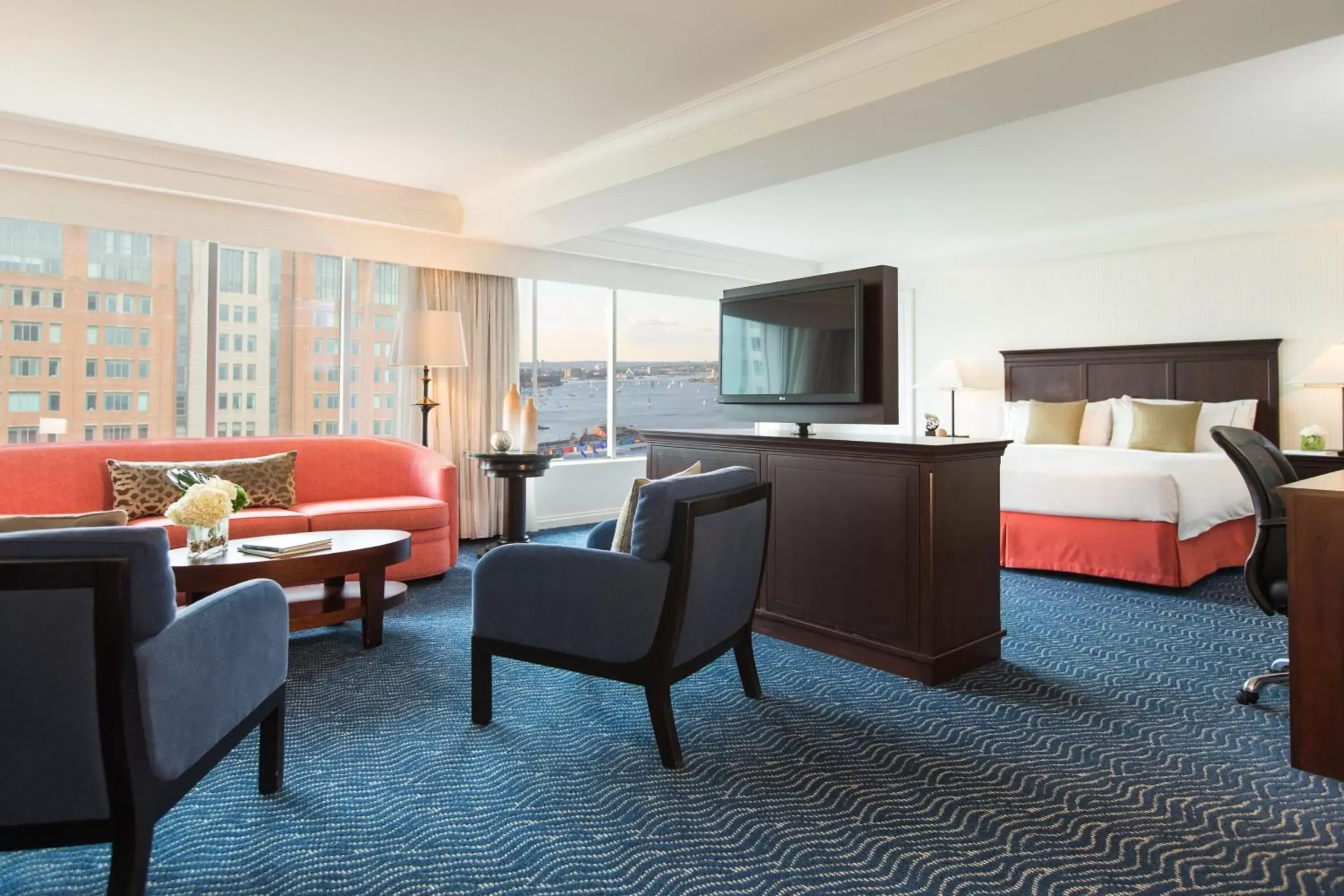 Bedroom, Seating Area in Renaissance Boston Waterfront Hotel