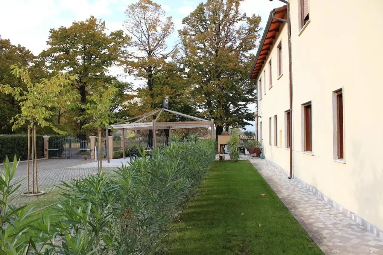 Garden, Property Building in Villa Rosy