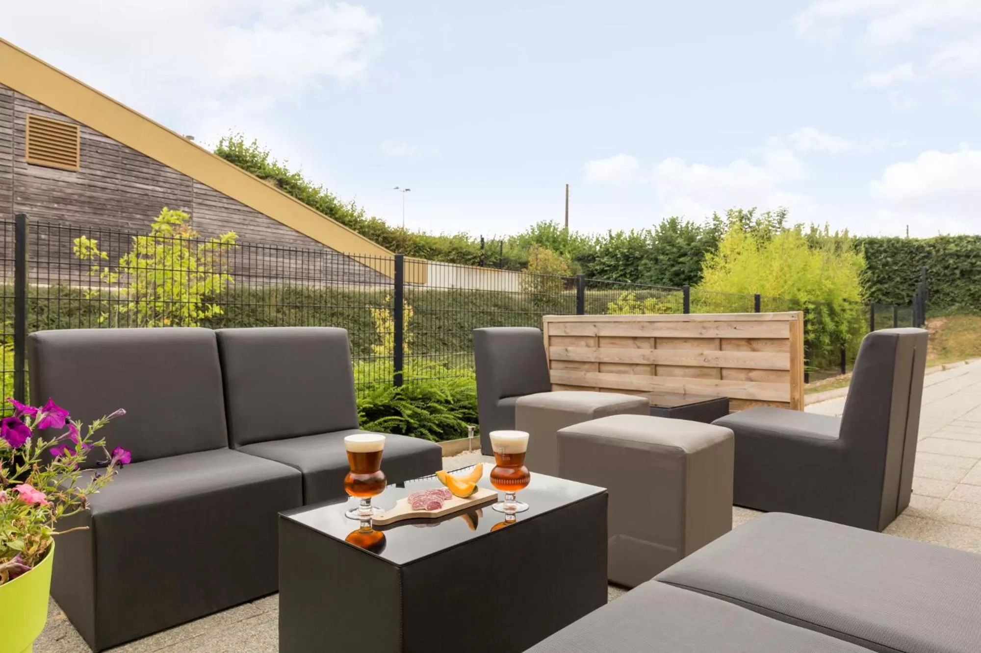 Balcony/Terrace in The Originals City, Hôtel Acadine, Le Neubourg