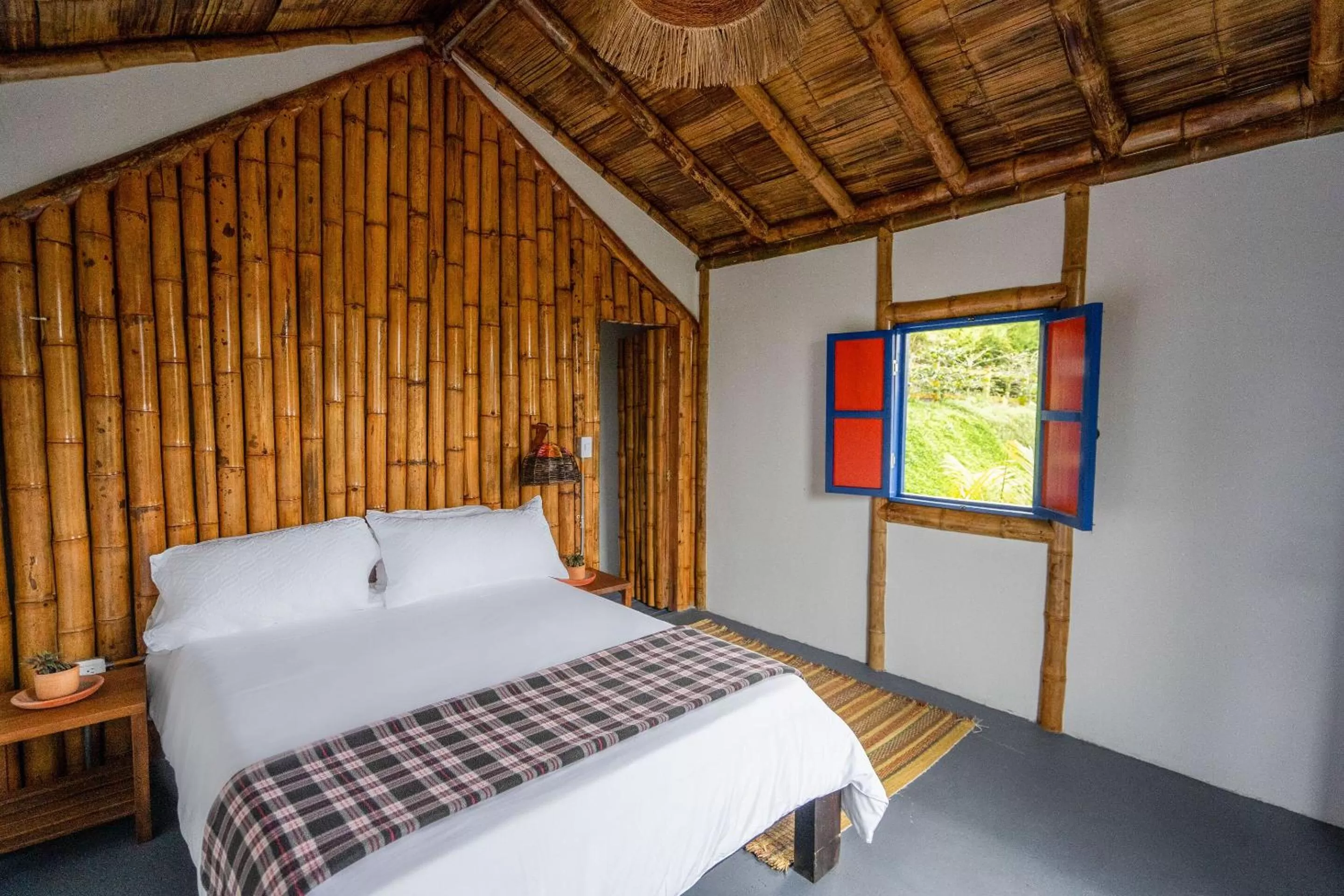 Bed in Los Otobos finca hotel 1