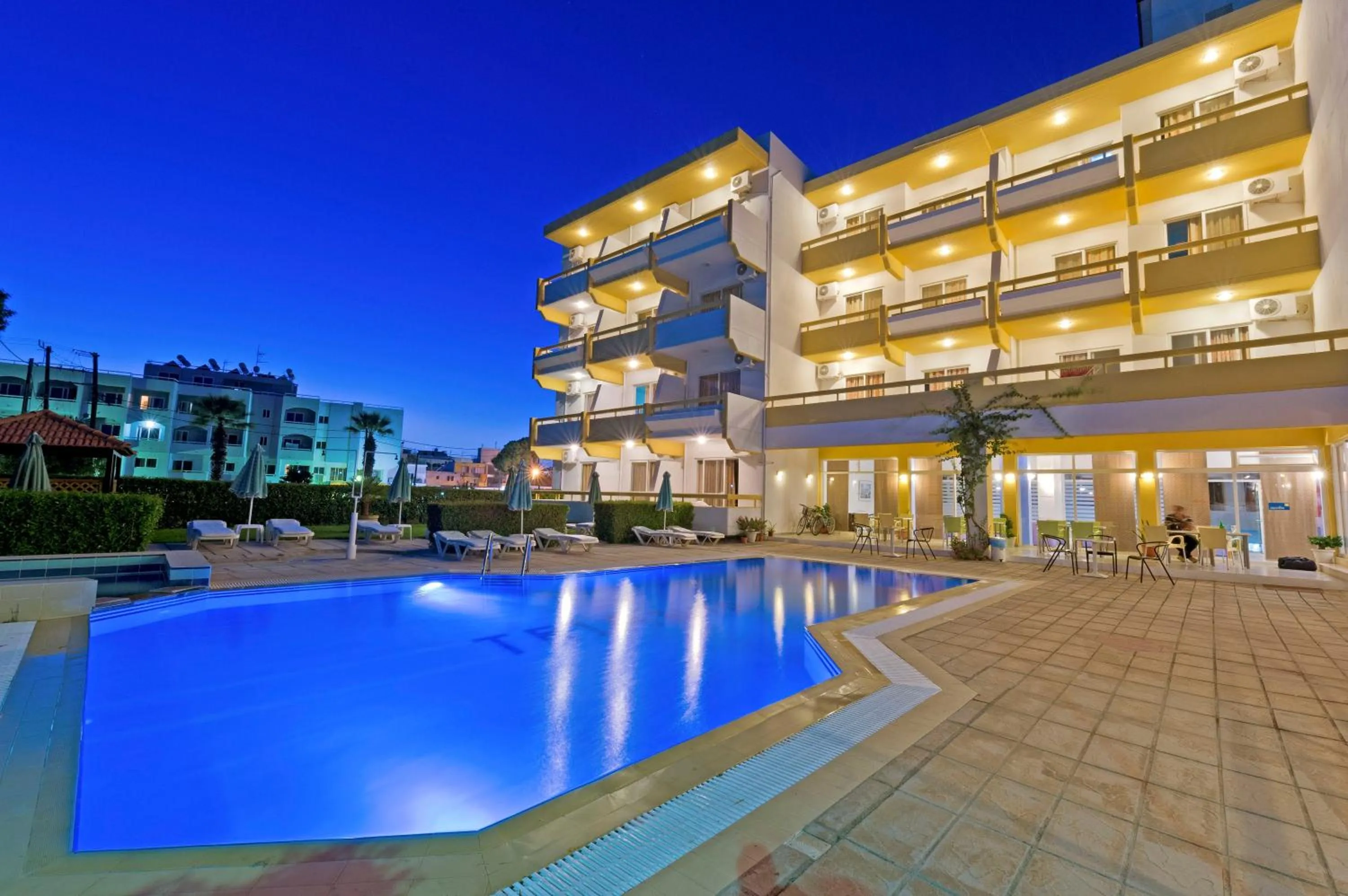 Trianta Hotel Apartments