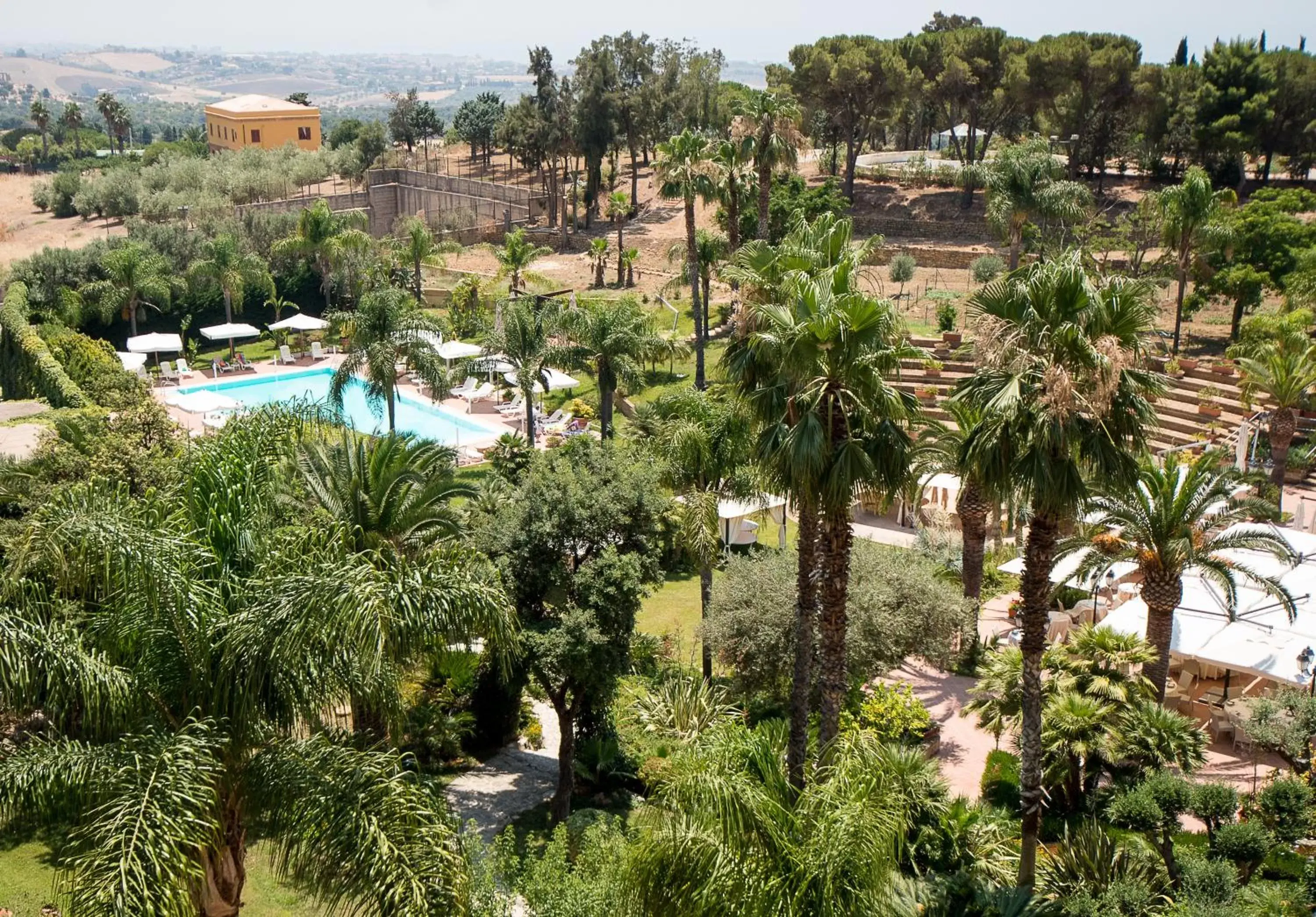 Photo of the whole room, Pool View in Hotel Della Valle