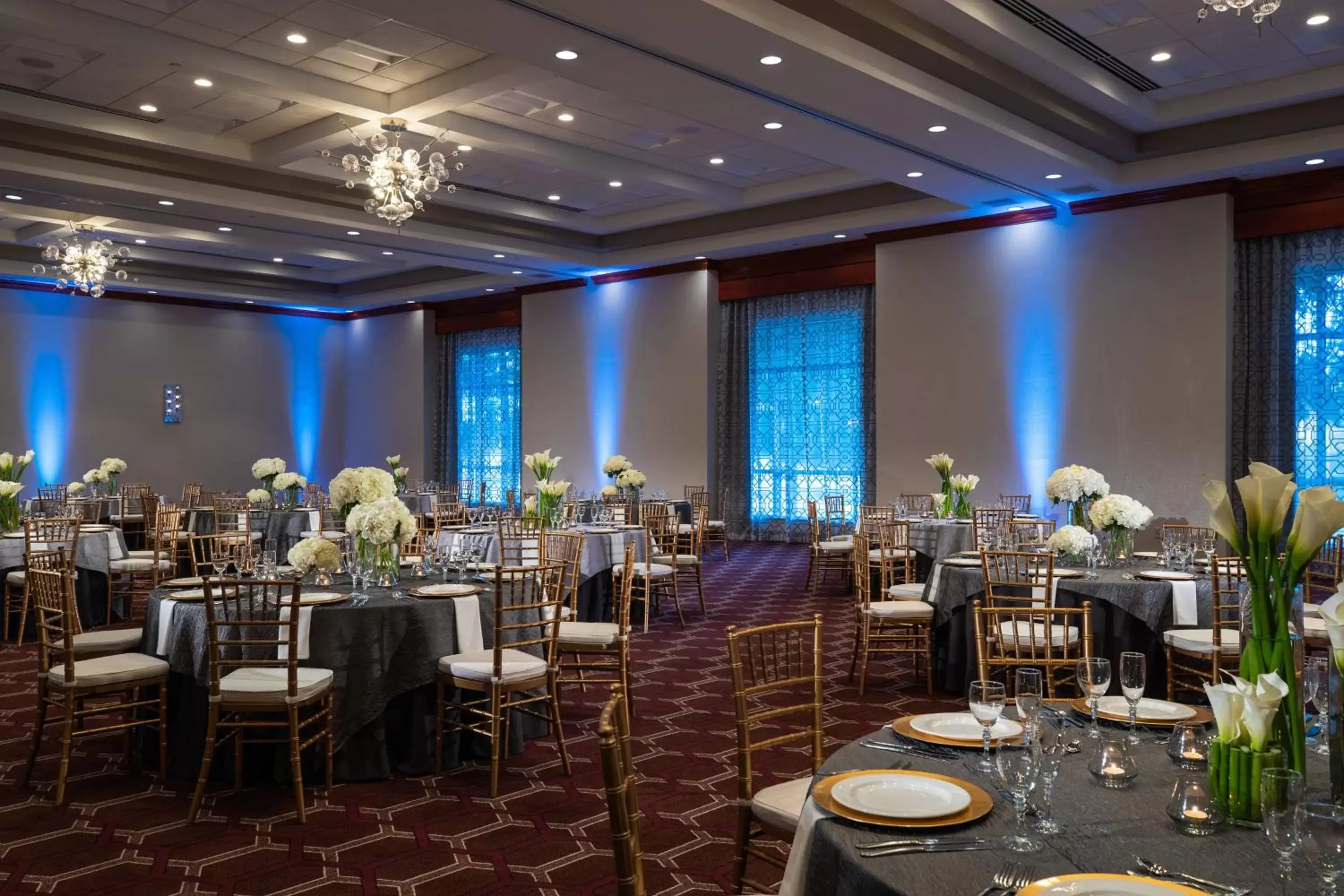 Meeting/conference room, Restaurant/Places to Eat in Renaissance Dallas Richardson Hotel