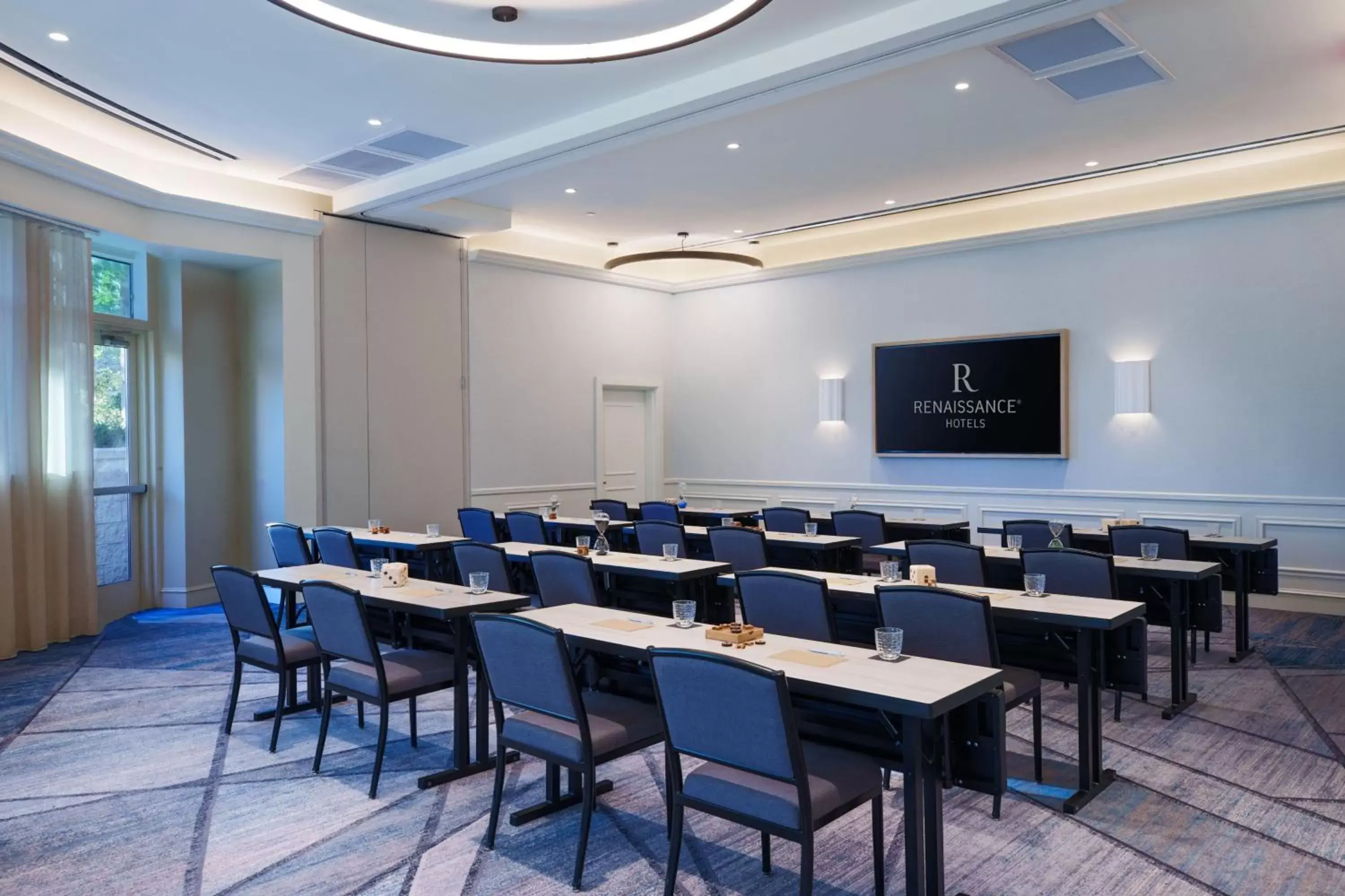 Meeting/conference room in Renaissance Meadowlands Hotel