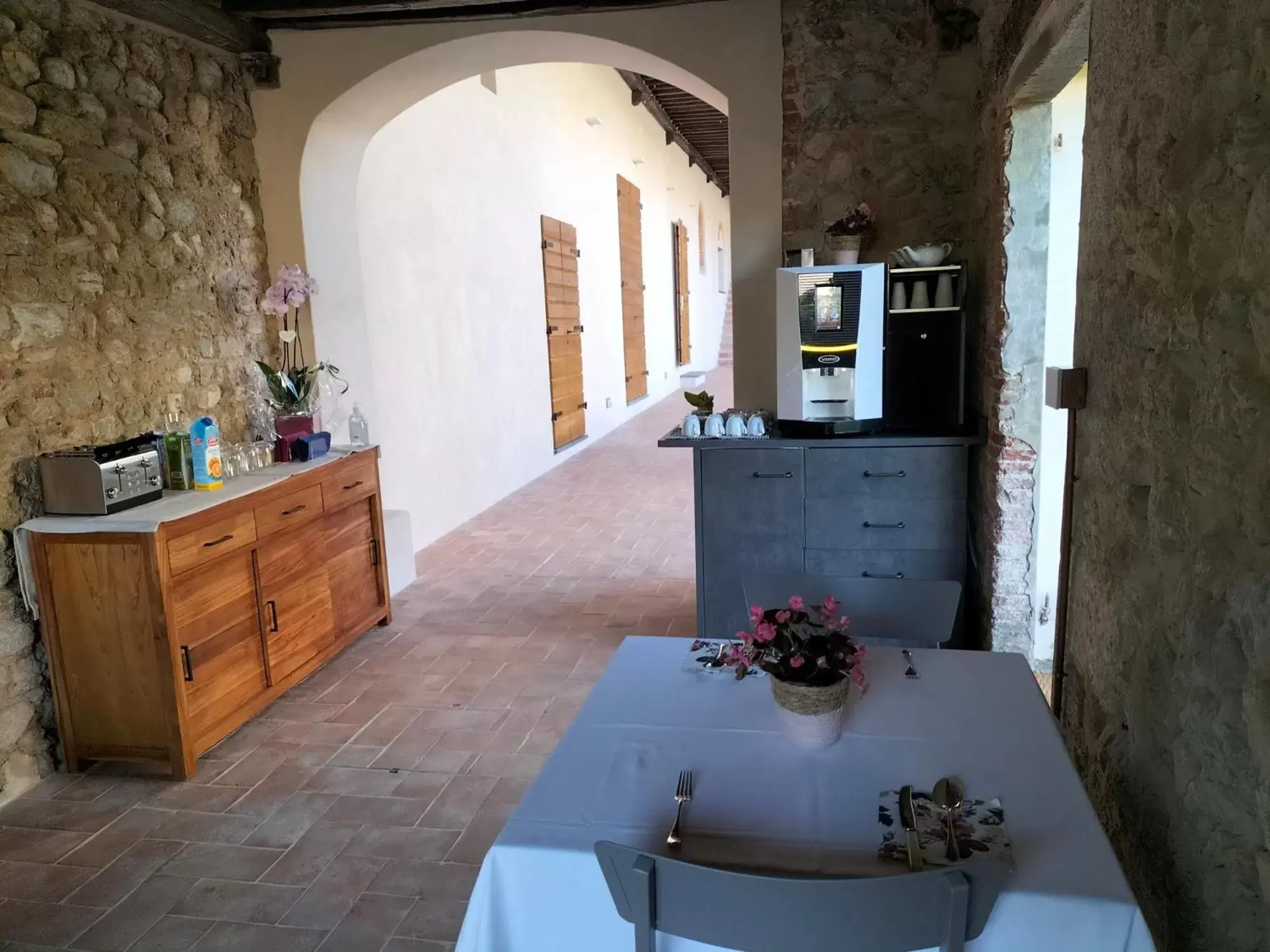 Facade/entrance, Dining Area in Badia Giulia Prestigious Historical B&B