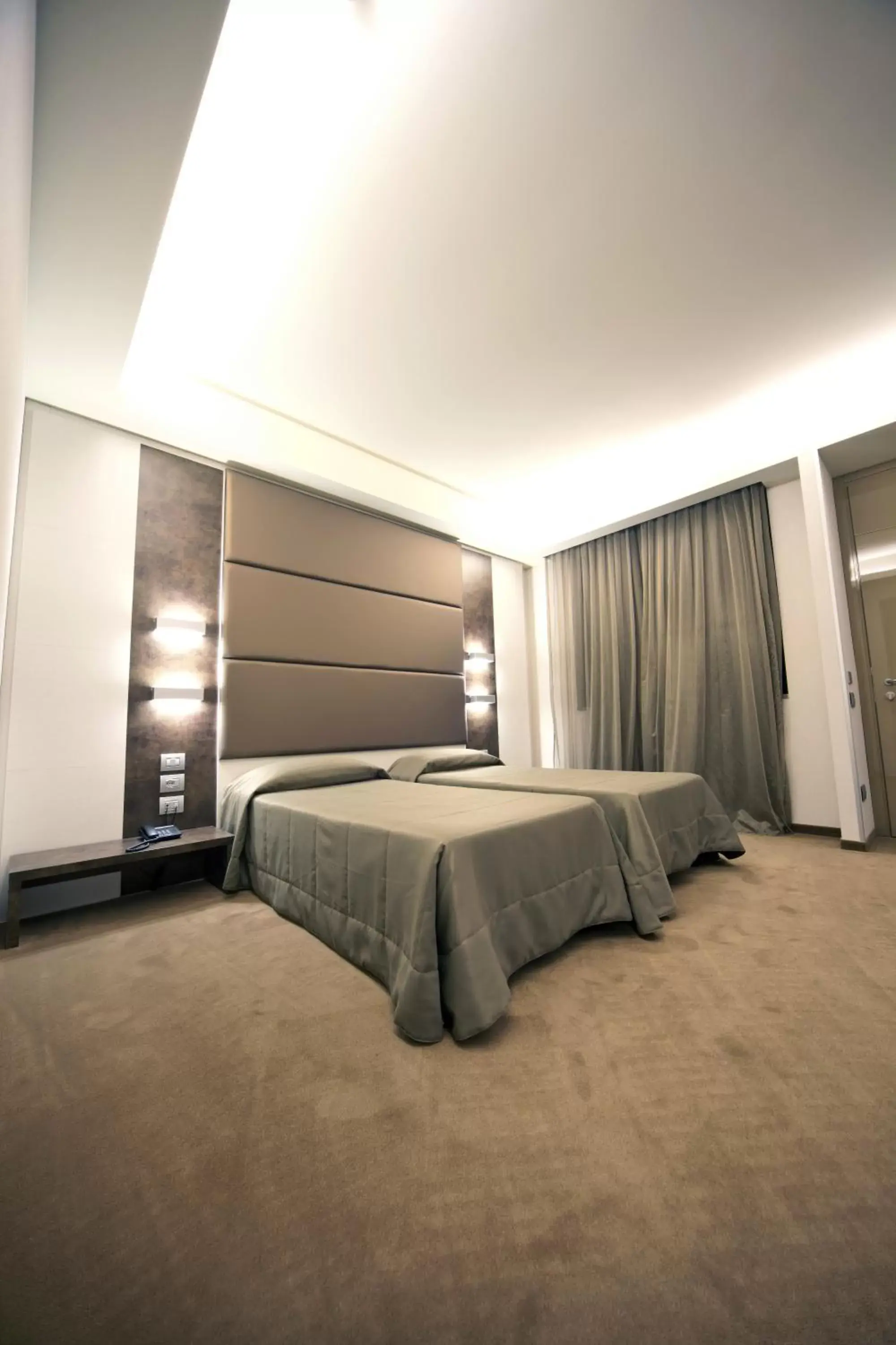 Triple Room in Albergo Dei Laghi Triple Room in Albergo Dei Laghi