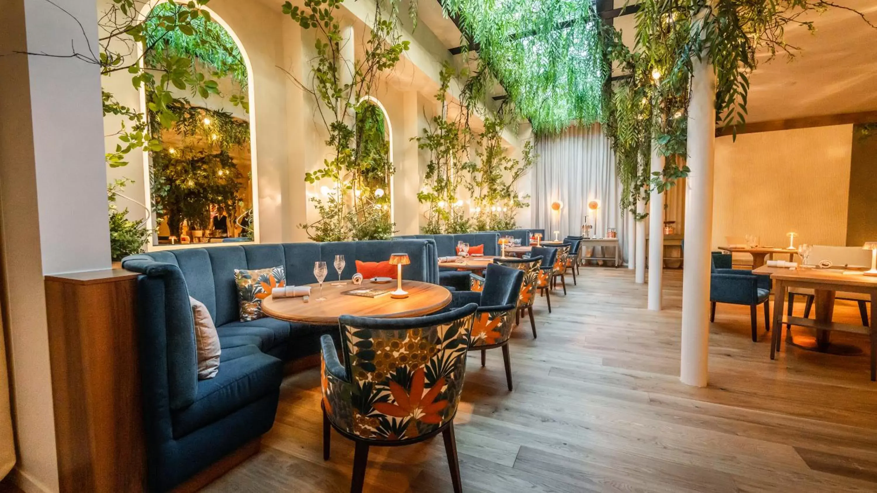 Restaurant/places to eat in Victoria Jungfrau Grand Hotel & Spa Restaurant/places to eat in Victoria Jungfrau Grand Hotel & Spa